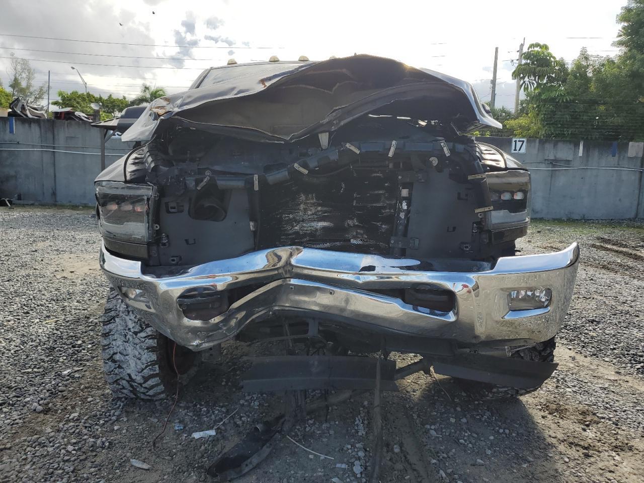 2017 Ram 2500 Slt - Image 5
