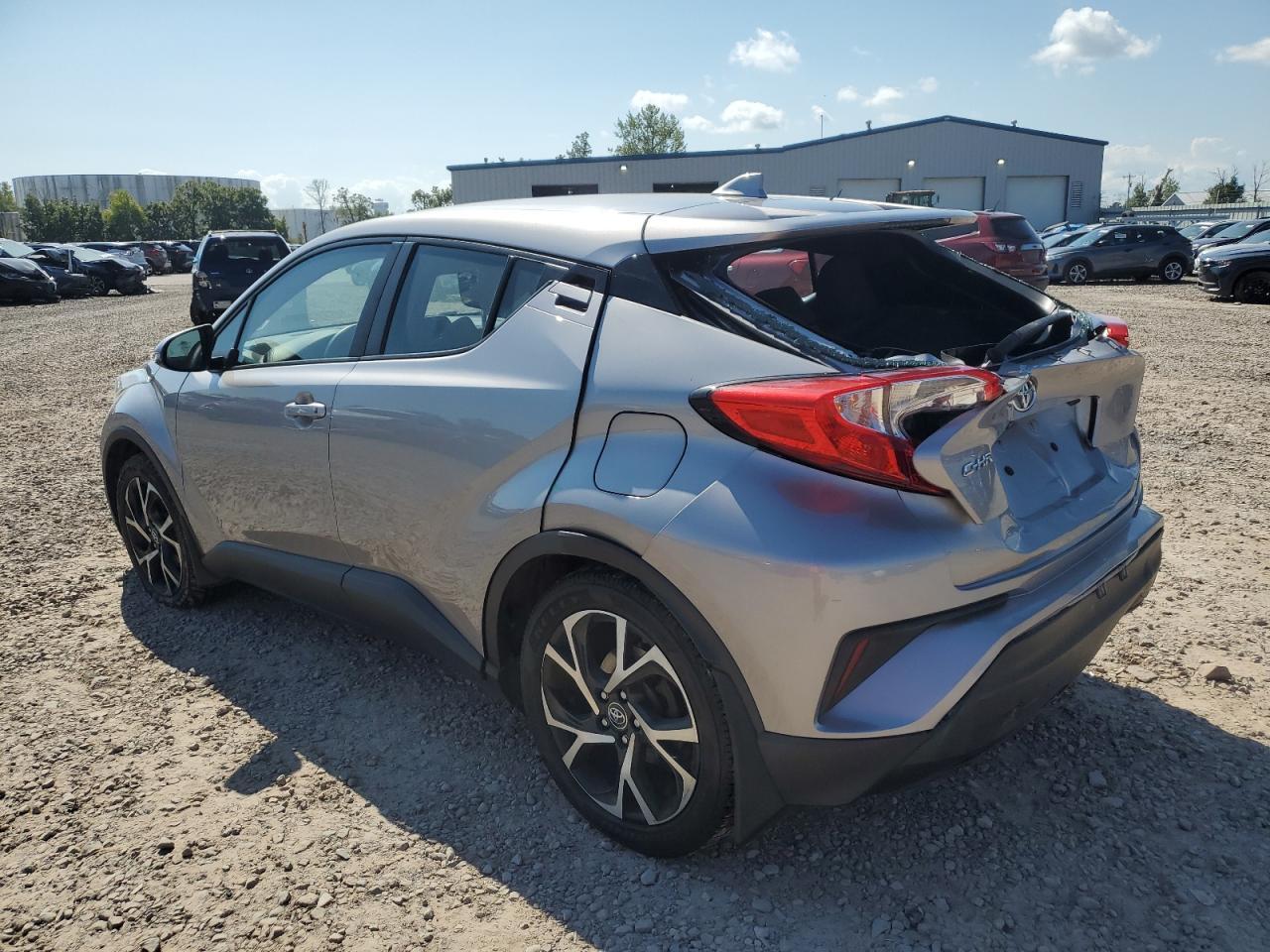 2018 Toyota C-Hr Xle - Image 2