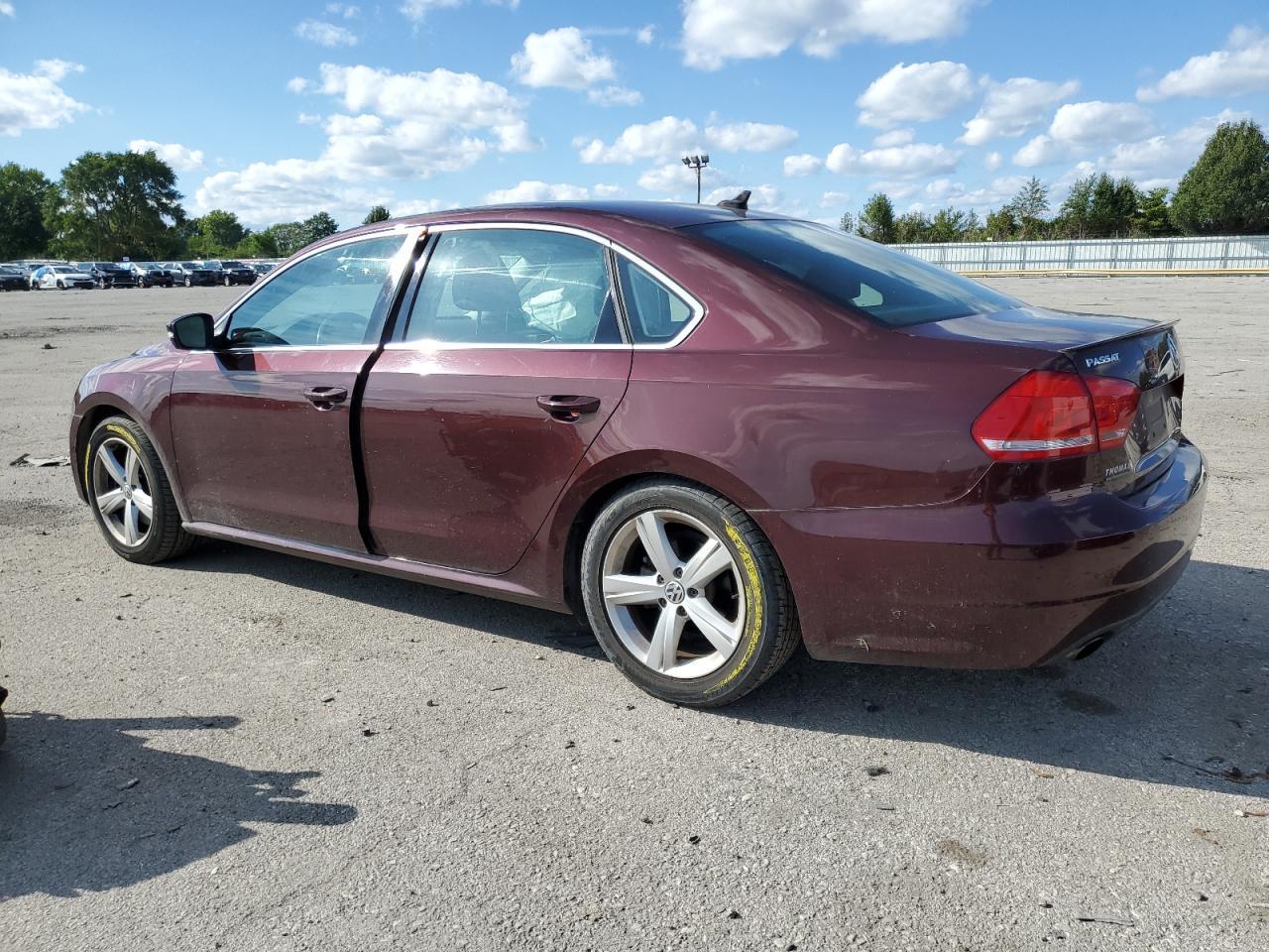 2014 Volkswagen Passat Se - Фото 2