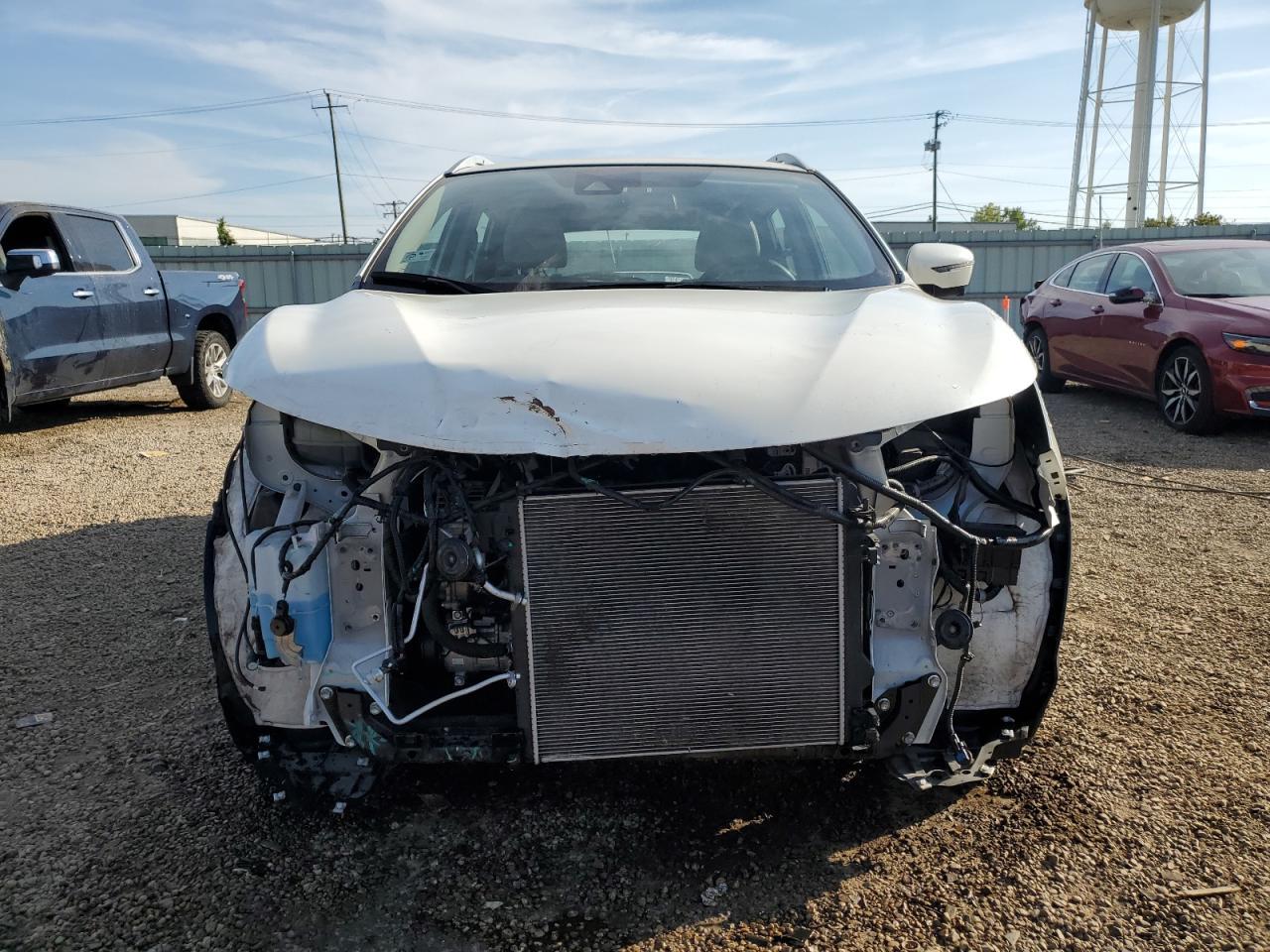 2019 Nissan Rogue Sport S - Фото 5