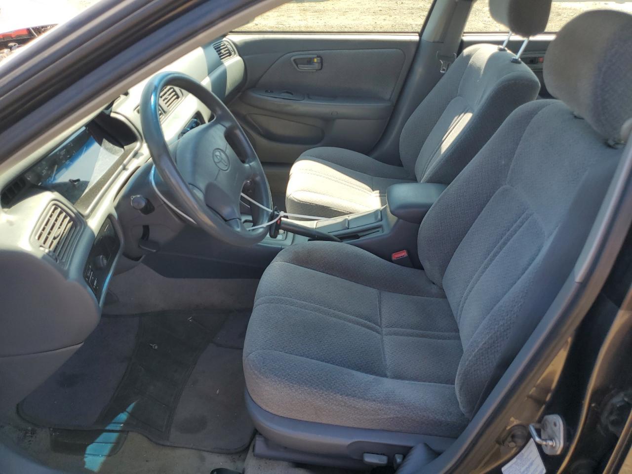2000 Toyota Camry Le - Image 7