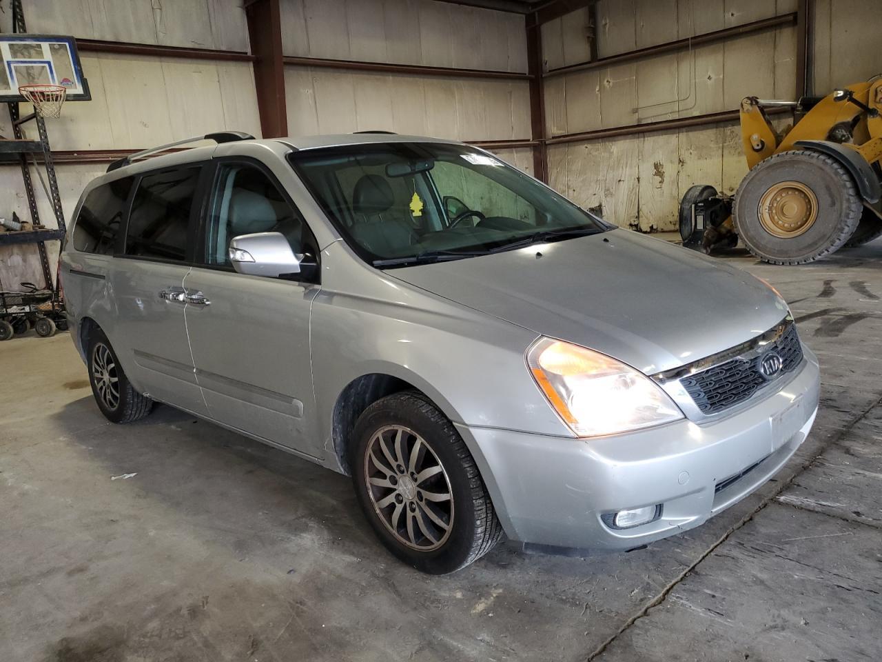 2012 Kia Sedona Ex - Image 4