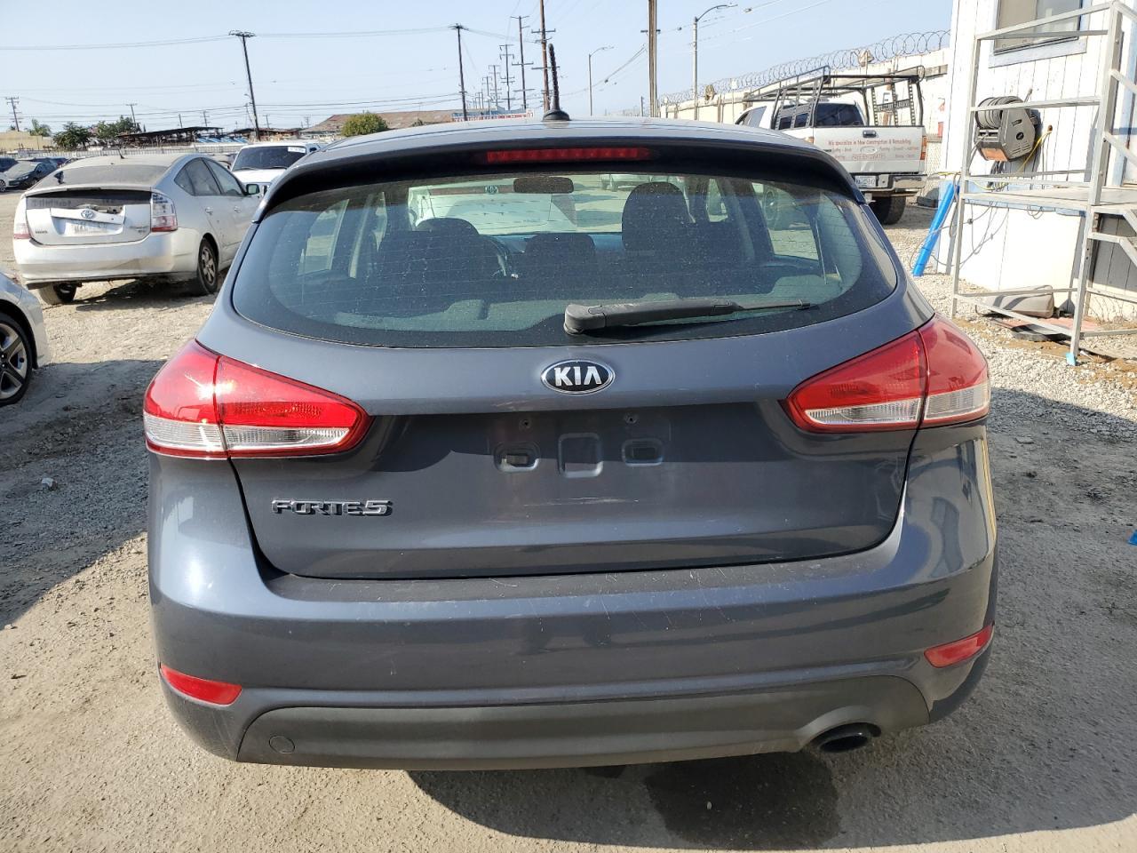 2016 Kia Forte Lx - Image 6