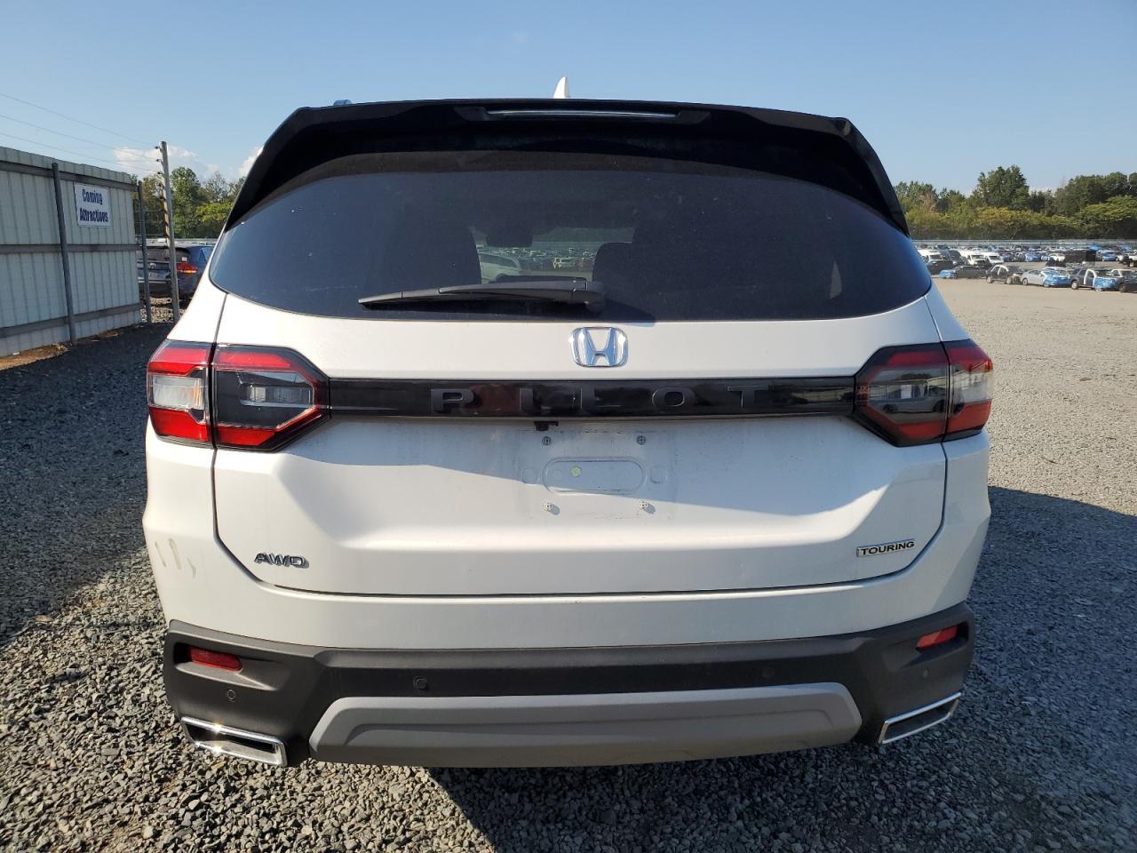 2025 Honda Pilot Touring - Фото 6