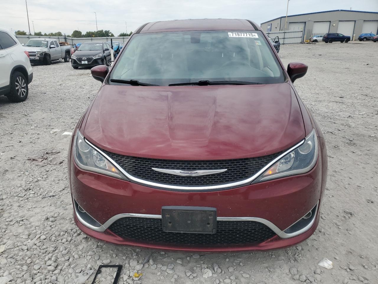 2017 Chrysler Pacifica Touring L - Фото 5