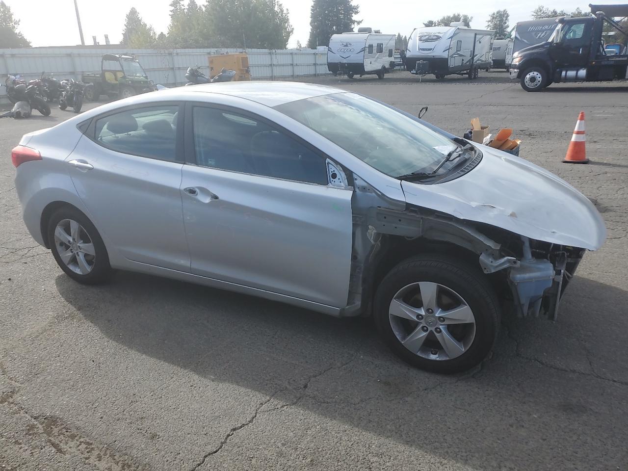2013 Hyundai Elantra Gls - Image 4