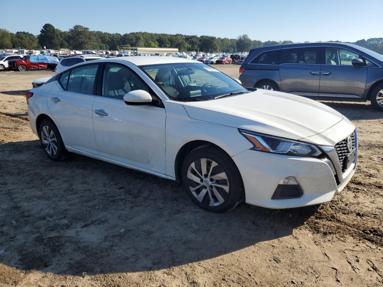 2020 Nissan Altima S - Фото 4