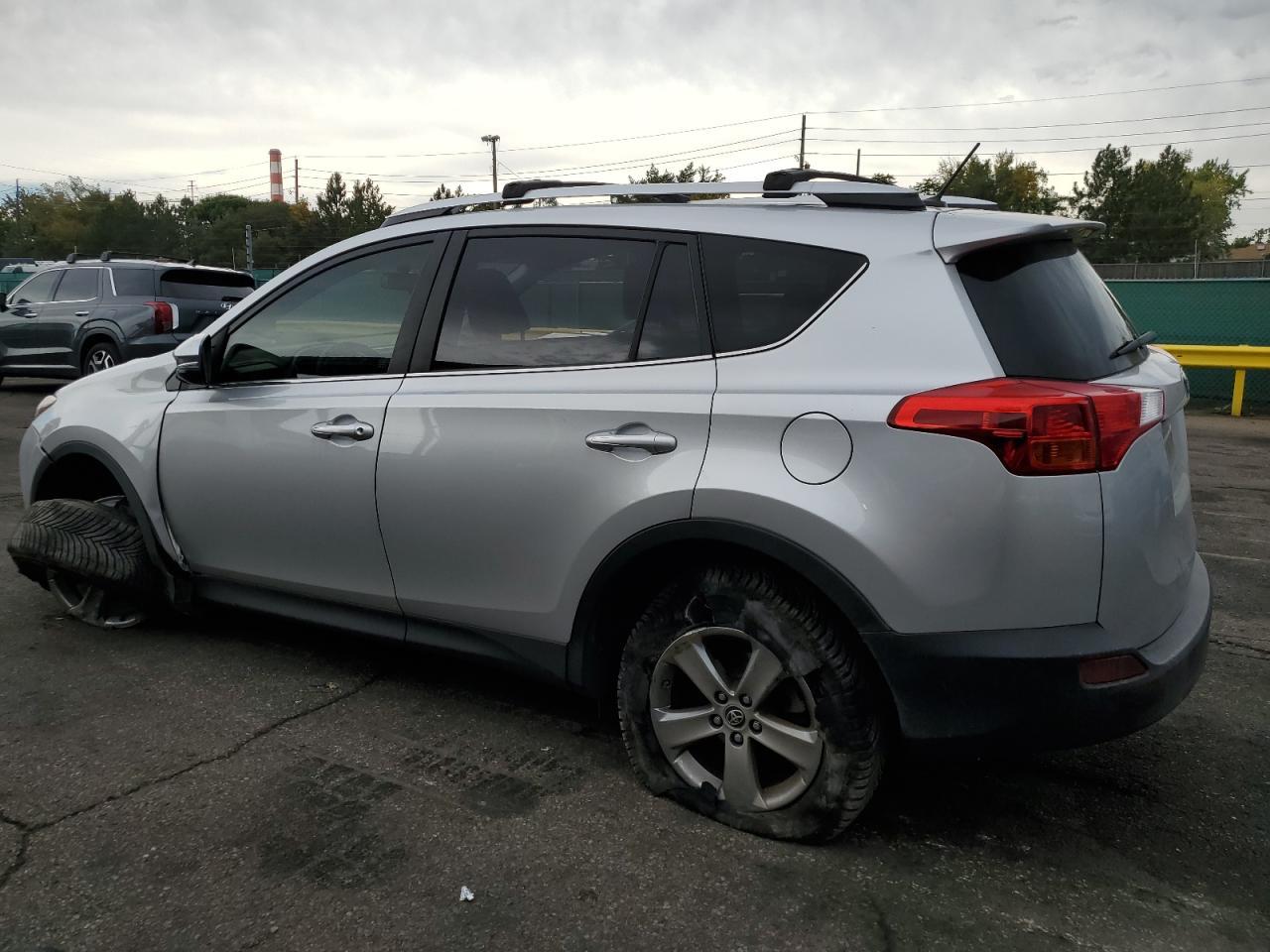 2015 Toyota Rav4 Xle - Фото 2