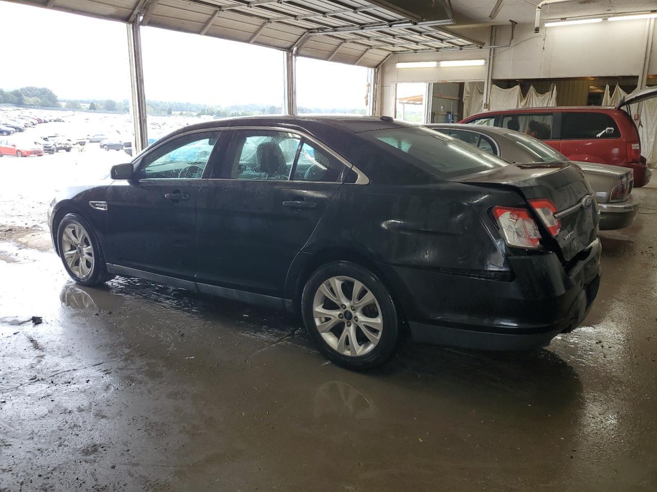 2011 Ford Taurus Sel - Фото 2