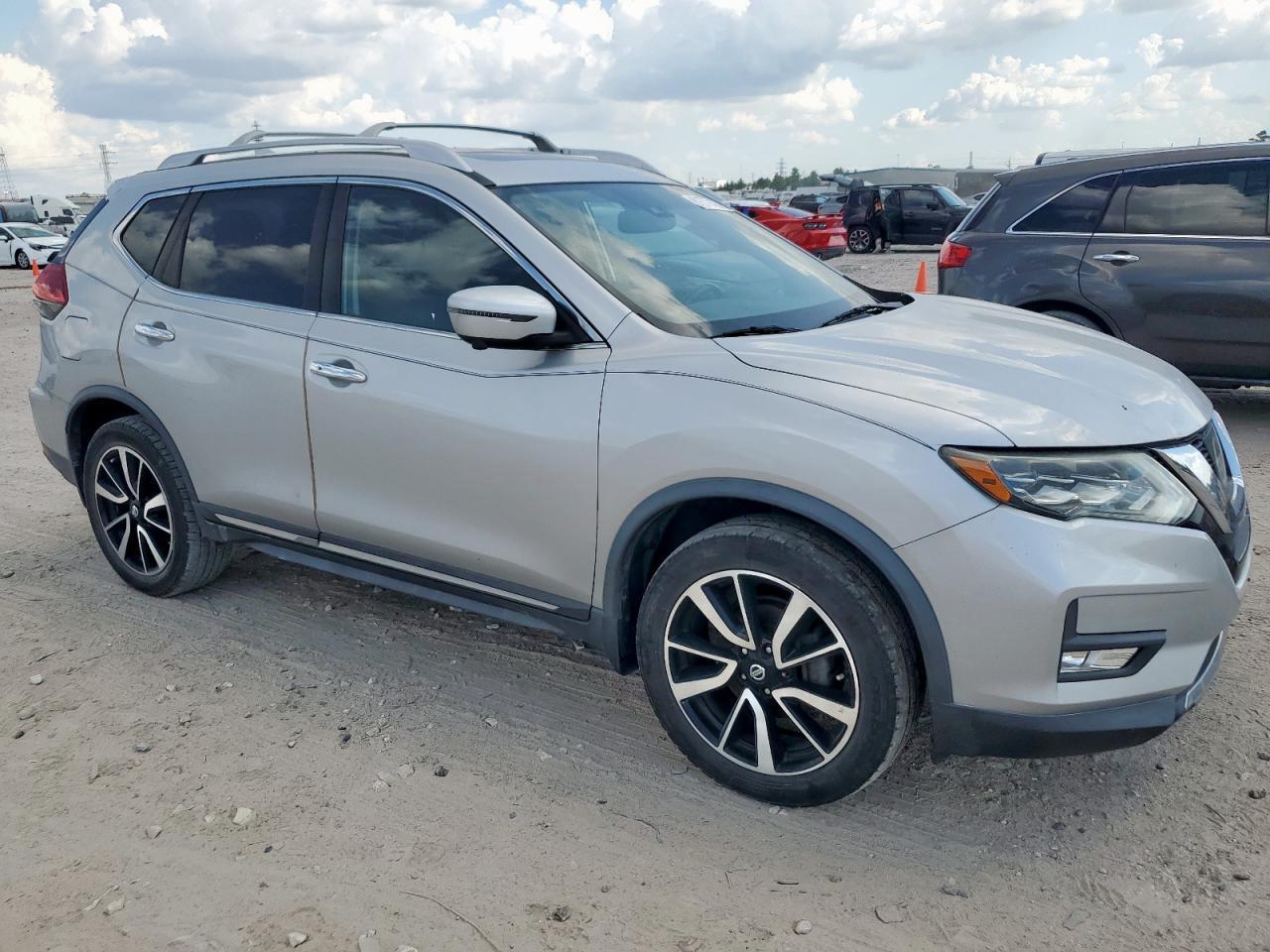 2017 Nissan Rogue S - Image 4