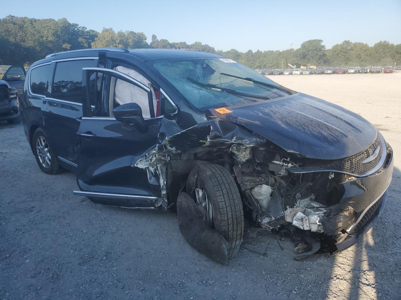 2020 Chrysler Pacifica Touring L - Фото 4