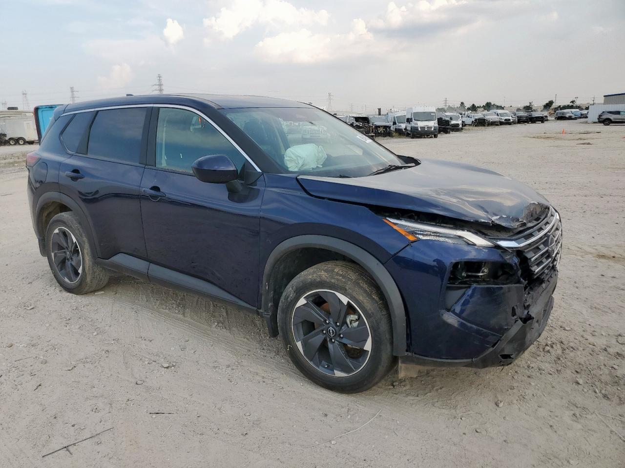 2025 Nissan Rogue Sv - Фото 4