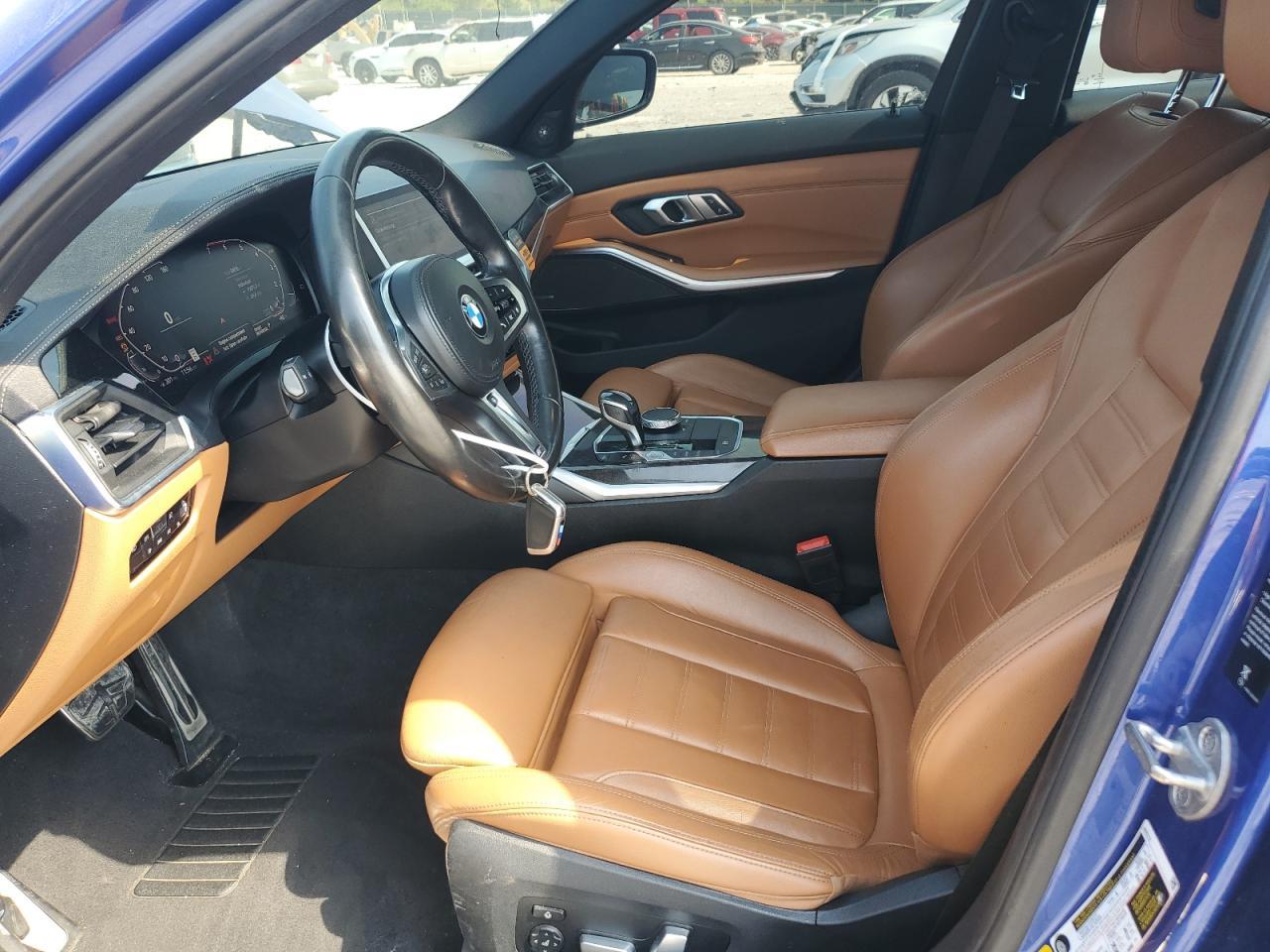 2020 BMW 330Xi - Фото 7