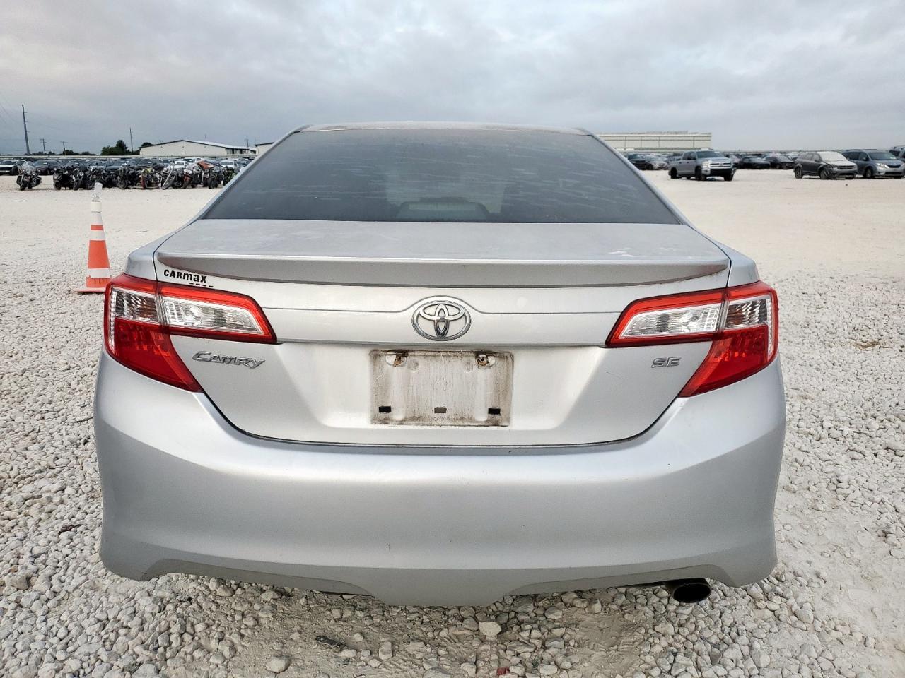 2013 Toyota Camry Se - Фото 6