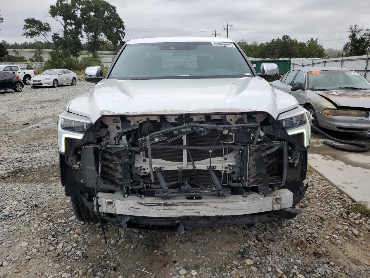 2022 Toyota Tundra Crewmax Platinum - Image 5