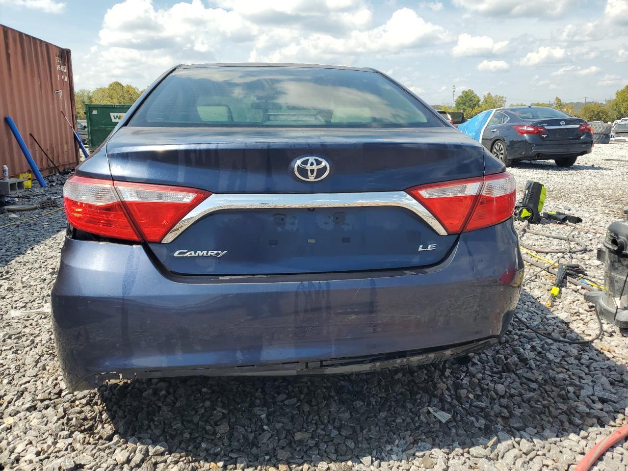 2015 Toyota Camry Le - Фото 6