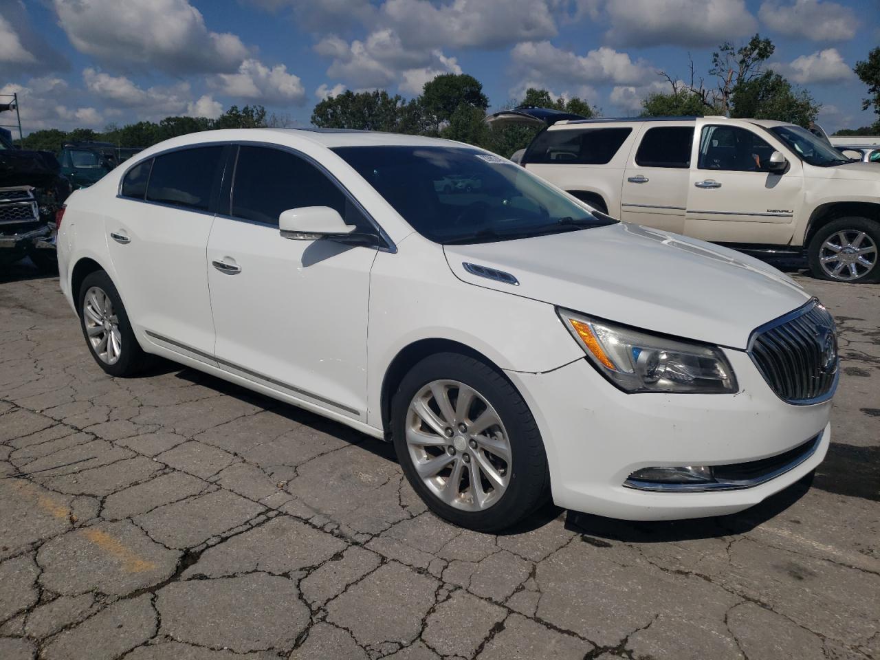 2016 Buick Lacrosse - Фото 4