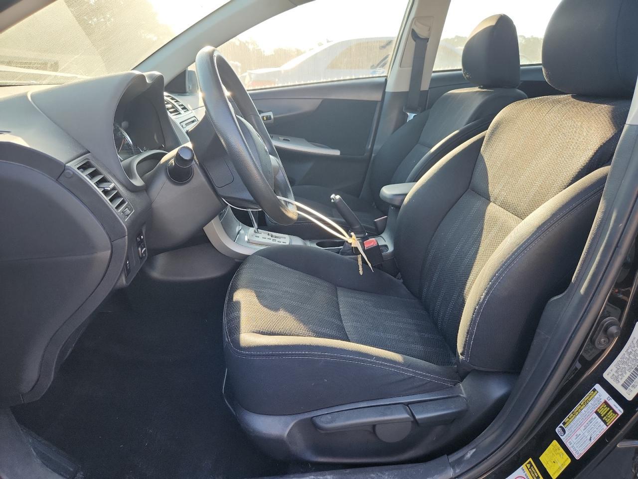 2013 Toyota Corolla Base - Фото 7