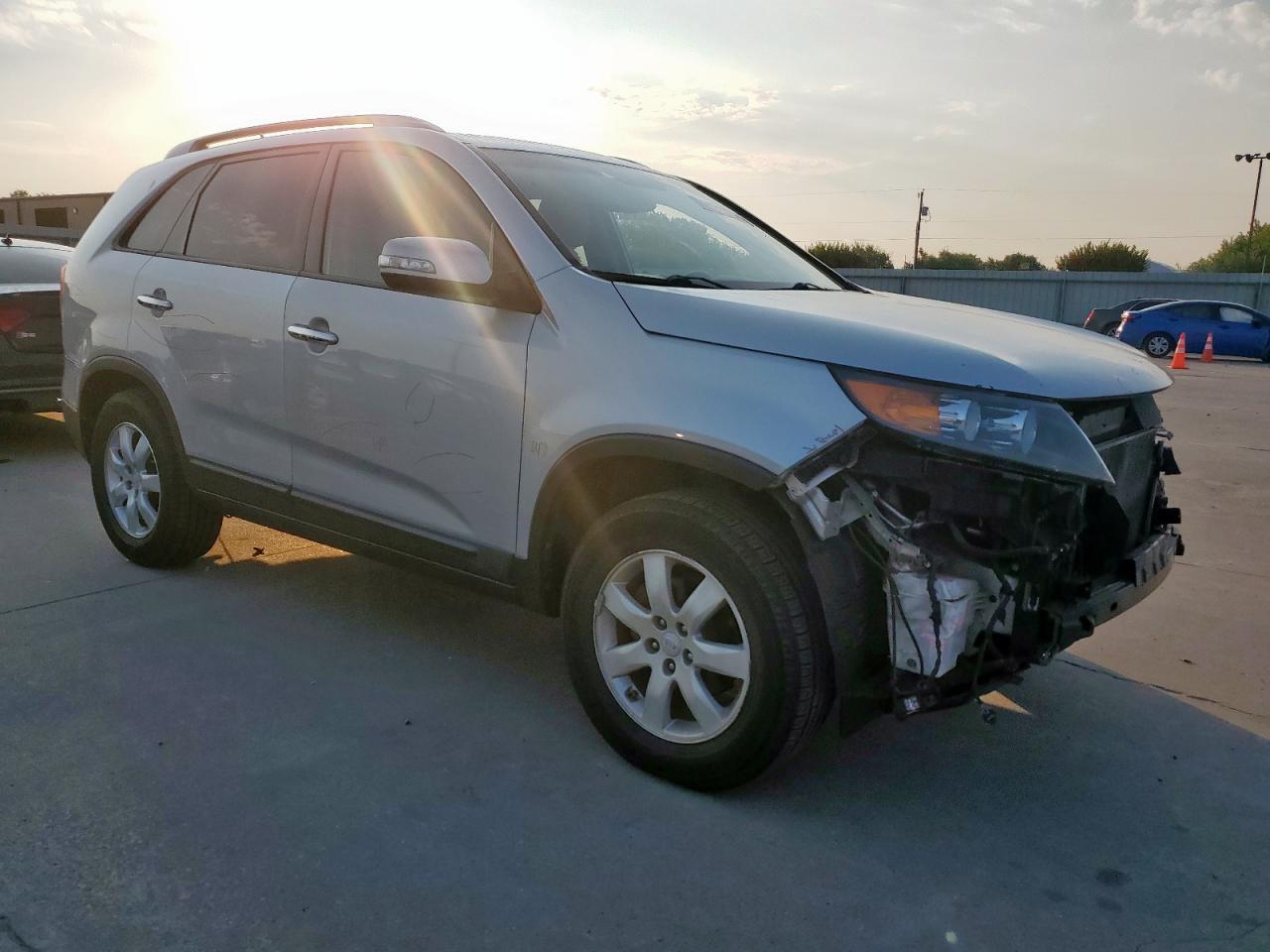 2011 Kia Sorento Base - Image 4