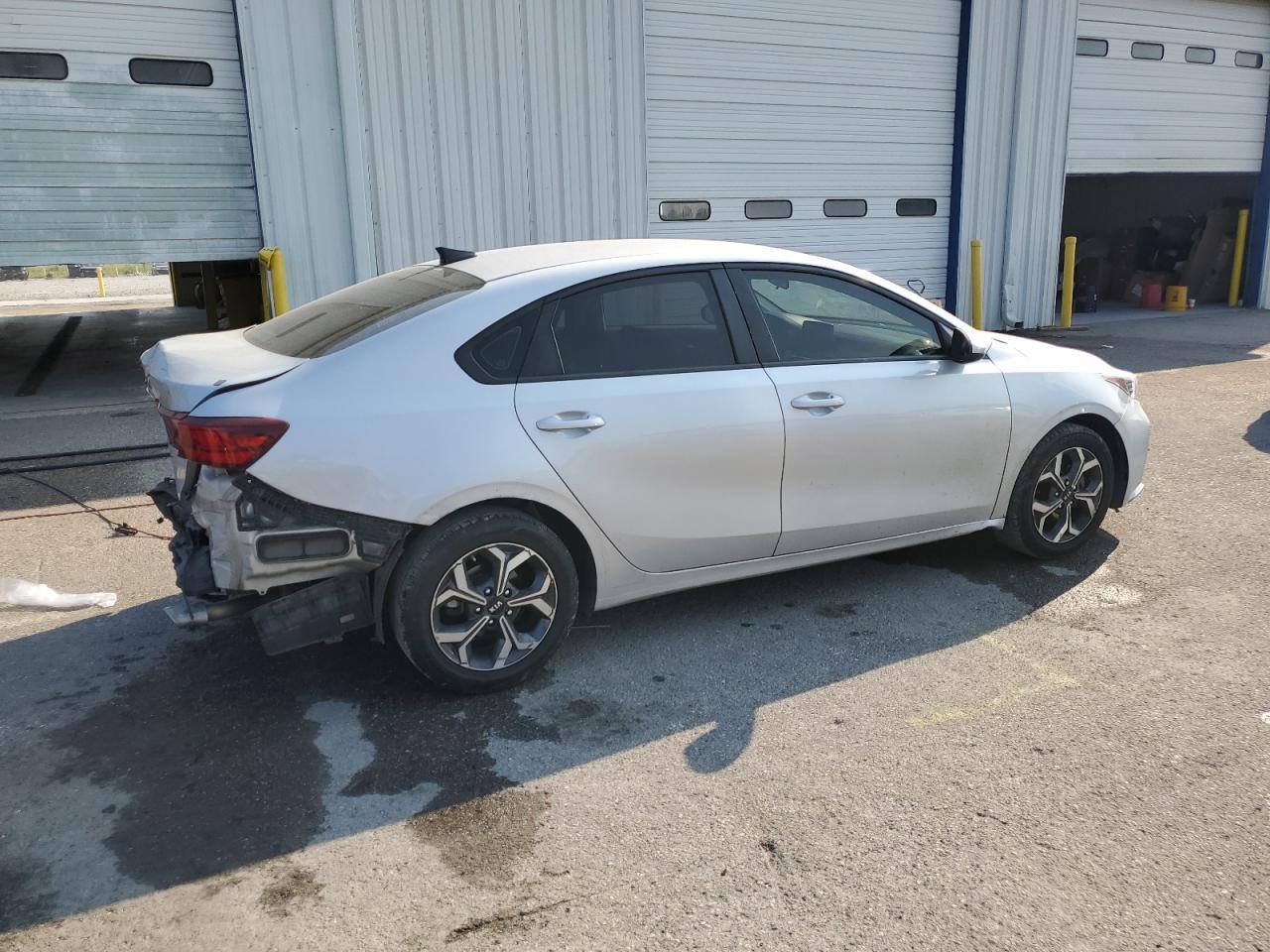 2021 Kia Forte Fe - Фото 3