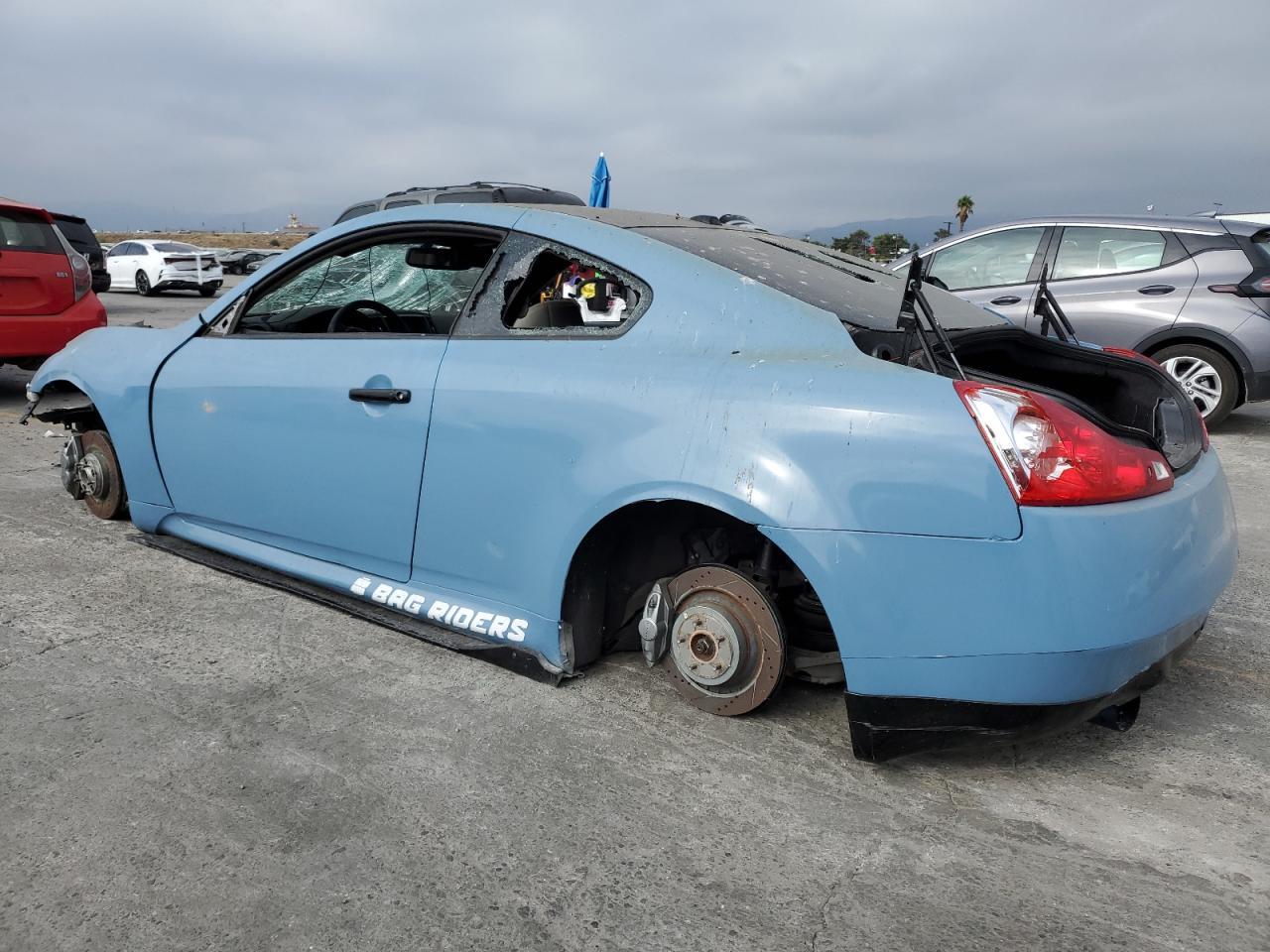 2009 Infiniti G37 Base - Image 2