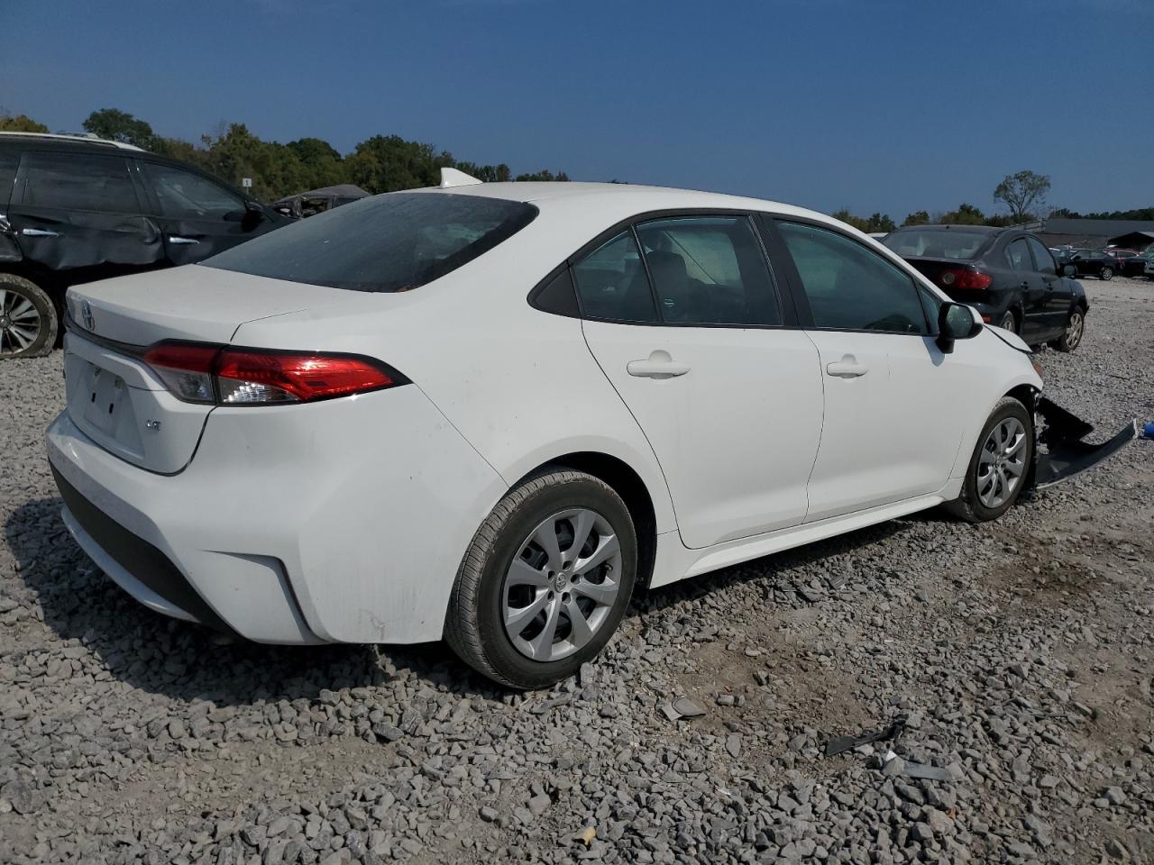 2022 Toyota Corolla Le - Фото 3