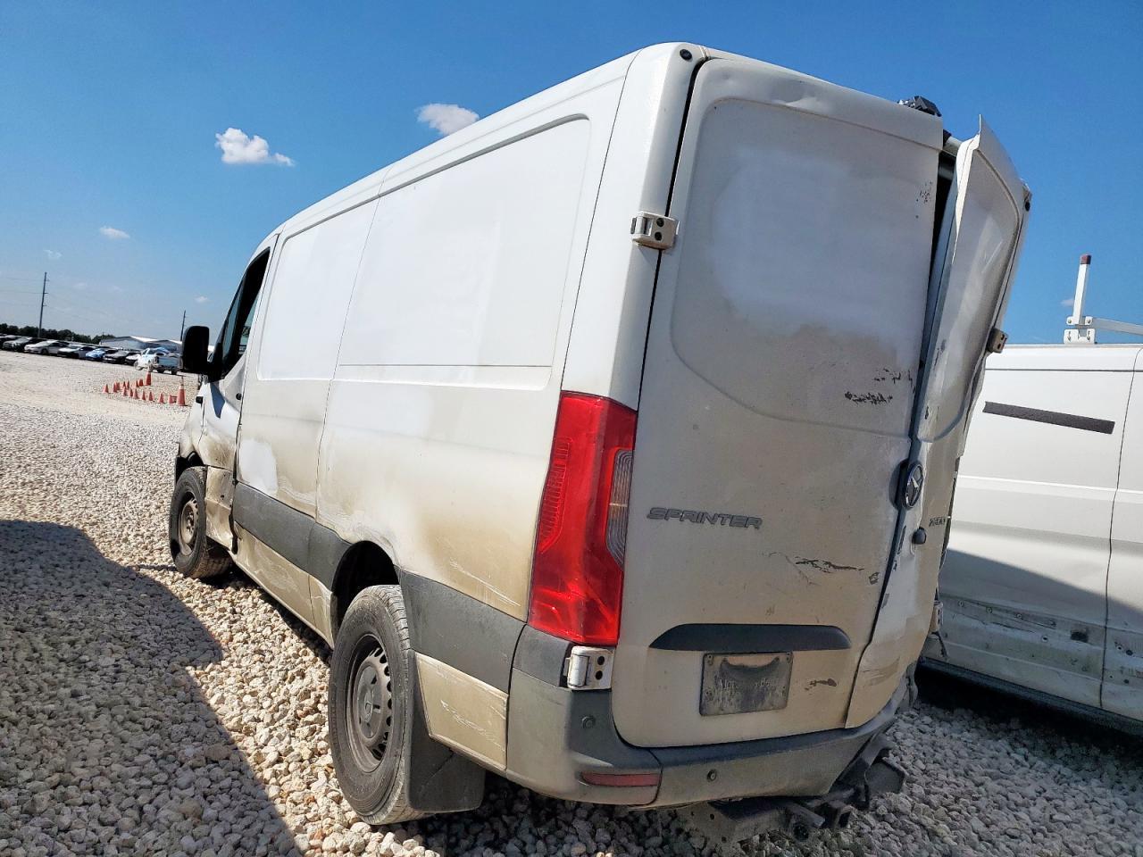 2019 Mercedes-Benz Sprinter 2500/3500 - Image 2