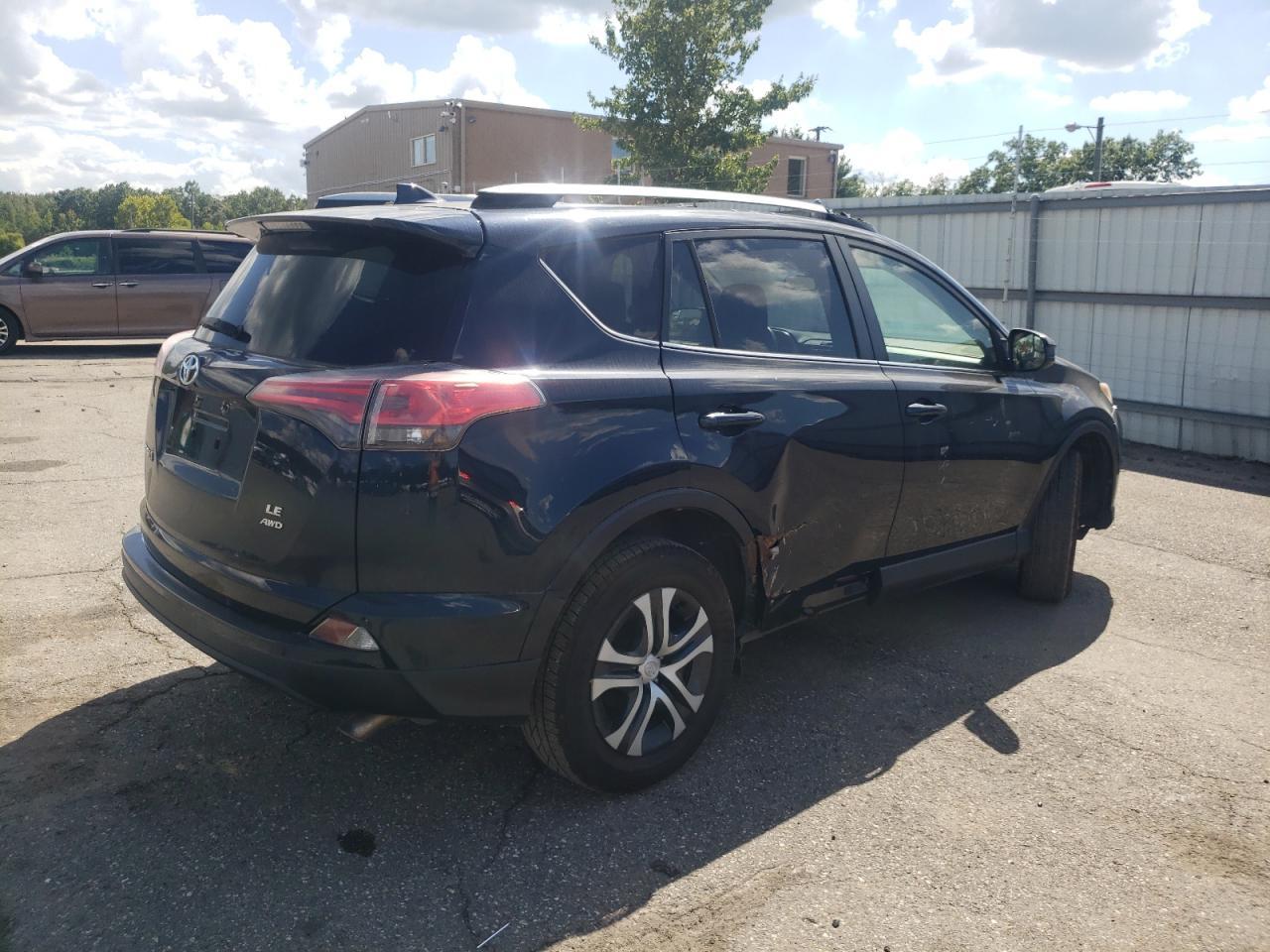 2018 Toyota Rav4 Le - Фото 3