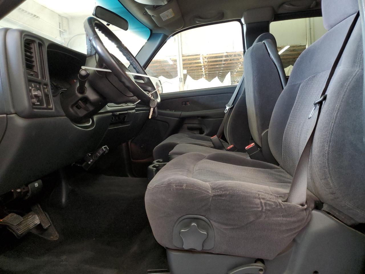 2002 Chevrolet Silverado C1500 - Фото 7