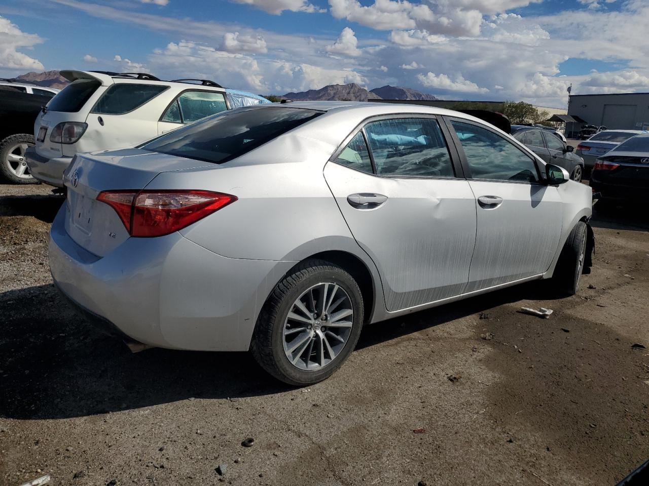 2018 Toyota Corolla L - Фото 3
