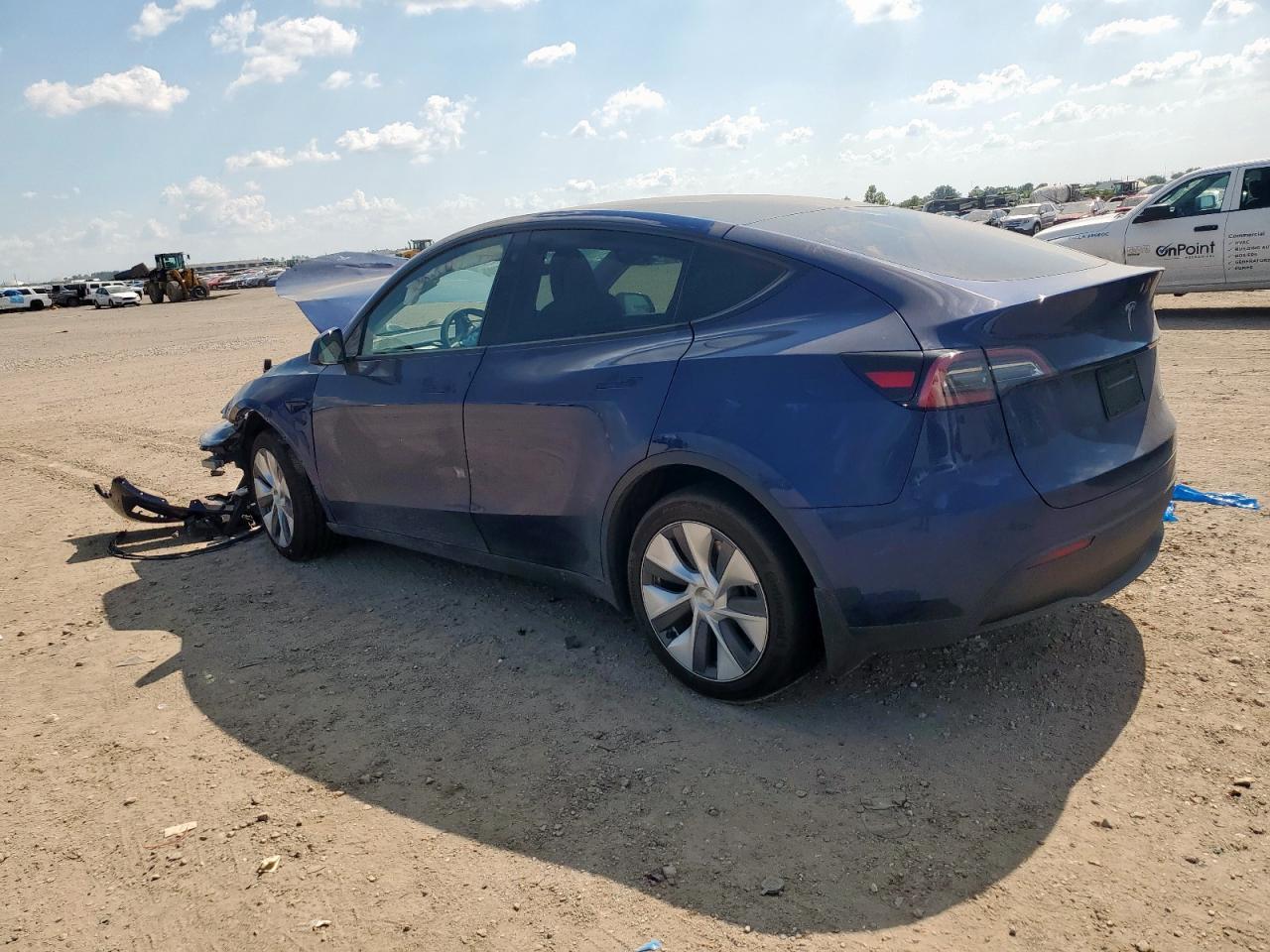 2023 Tesla Model Y - Фото 2