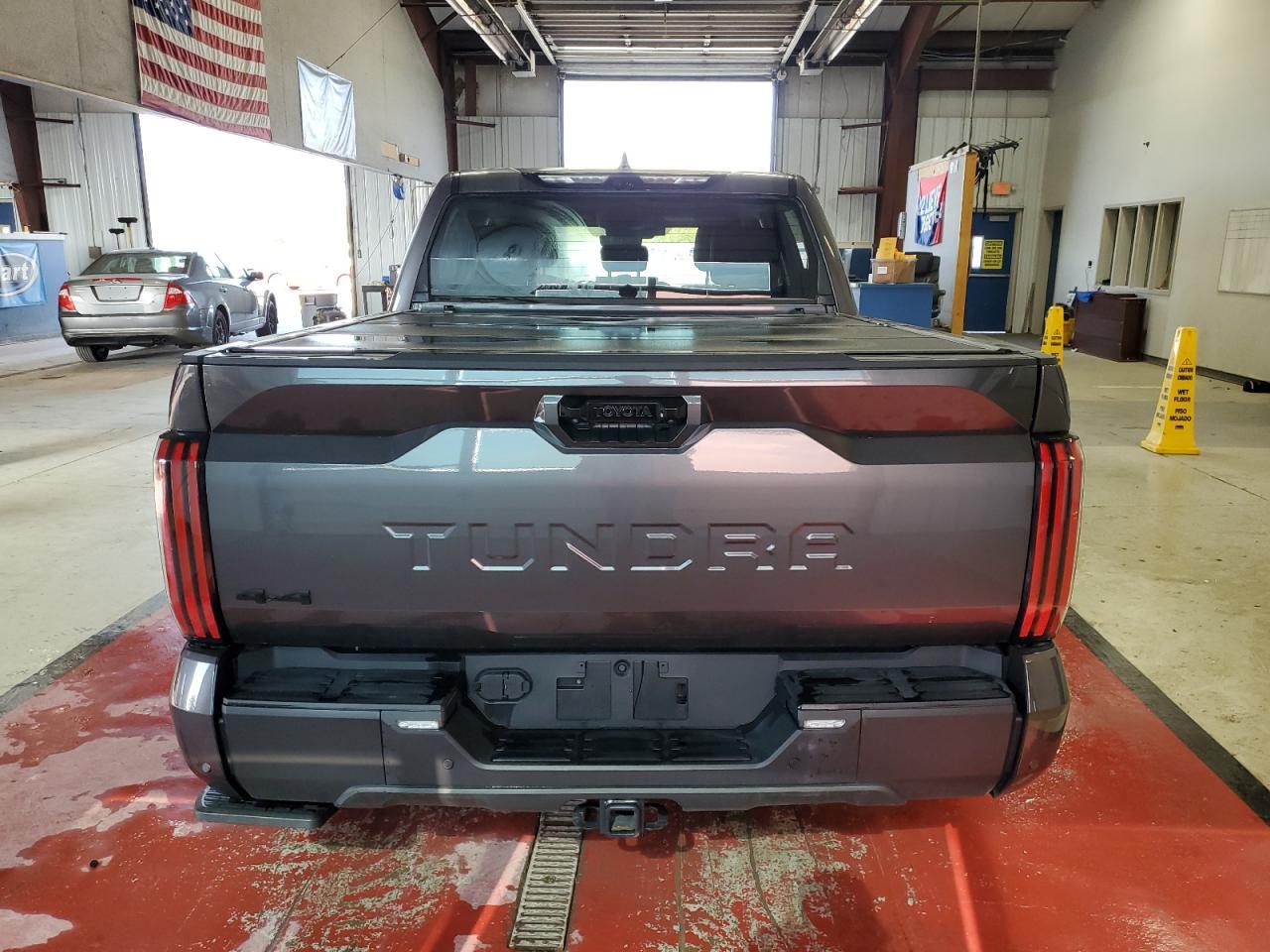 2024 Toyota Tundra Crewmax Limited - Фото 6