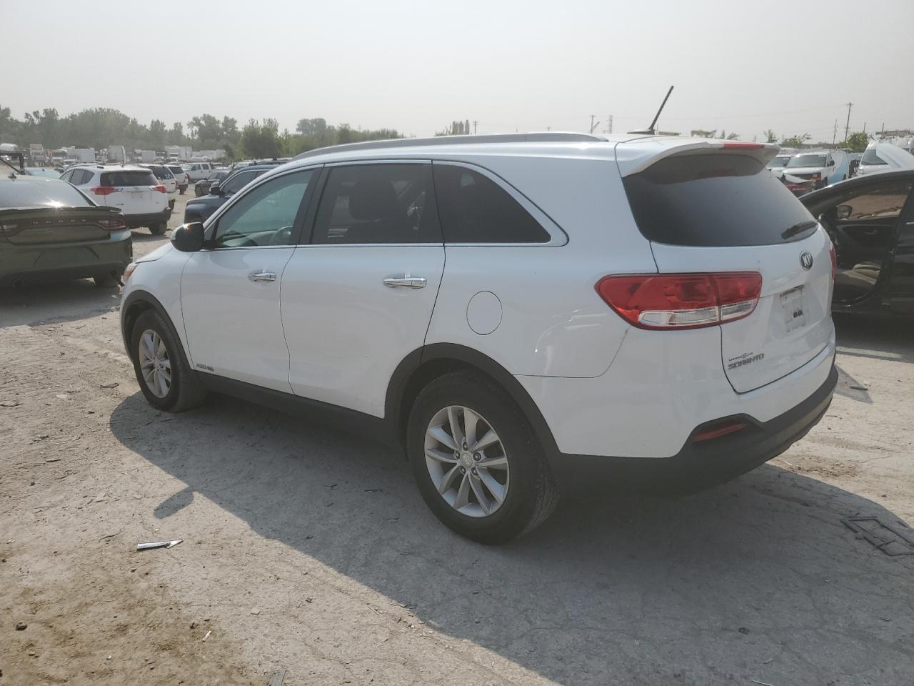 2017 Kia Sorento Lx - Image 2