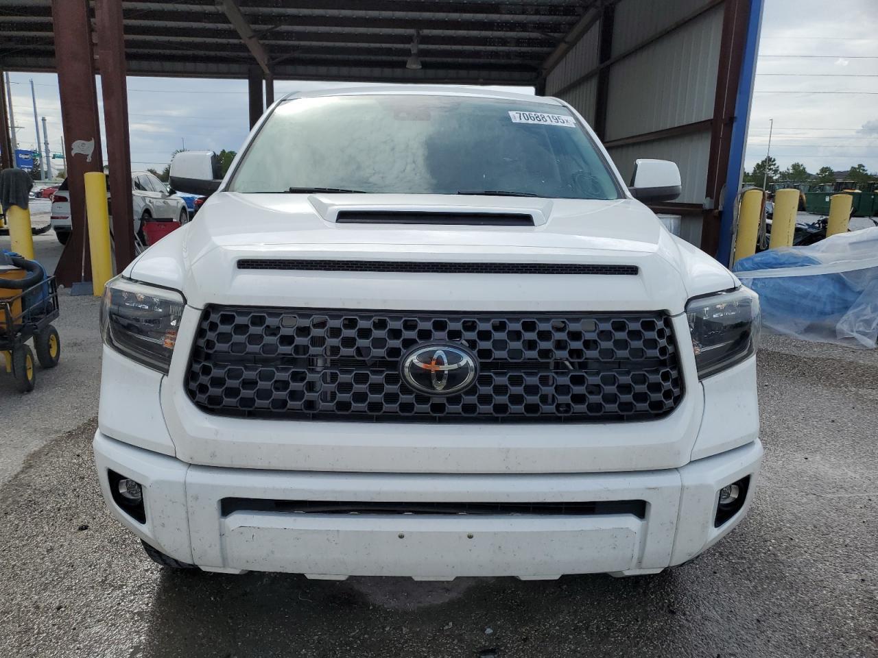 2021 Toyota Tundra Crewmax Sr5 - Фото 5