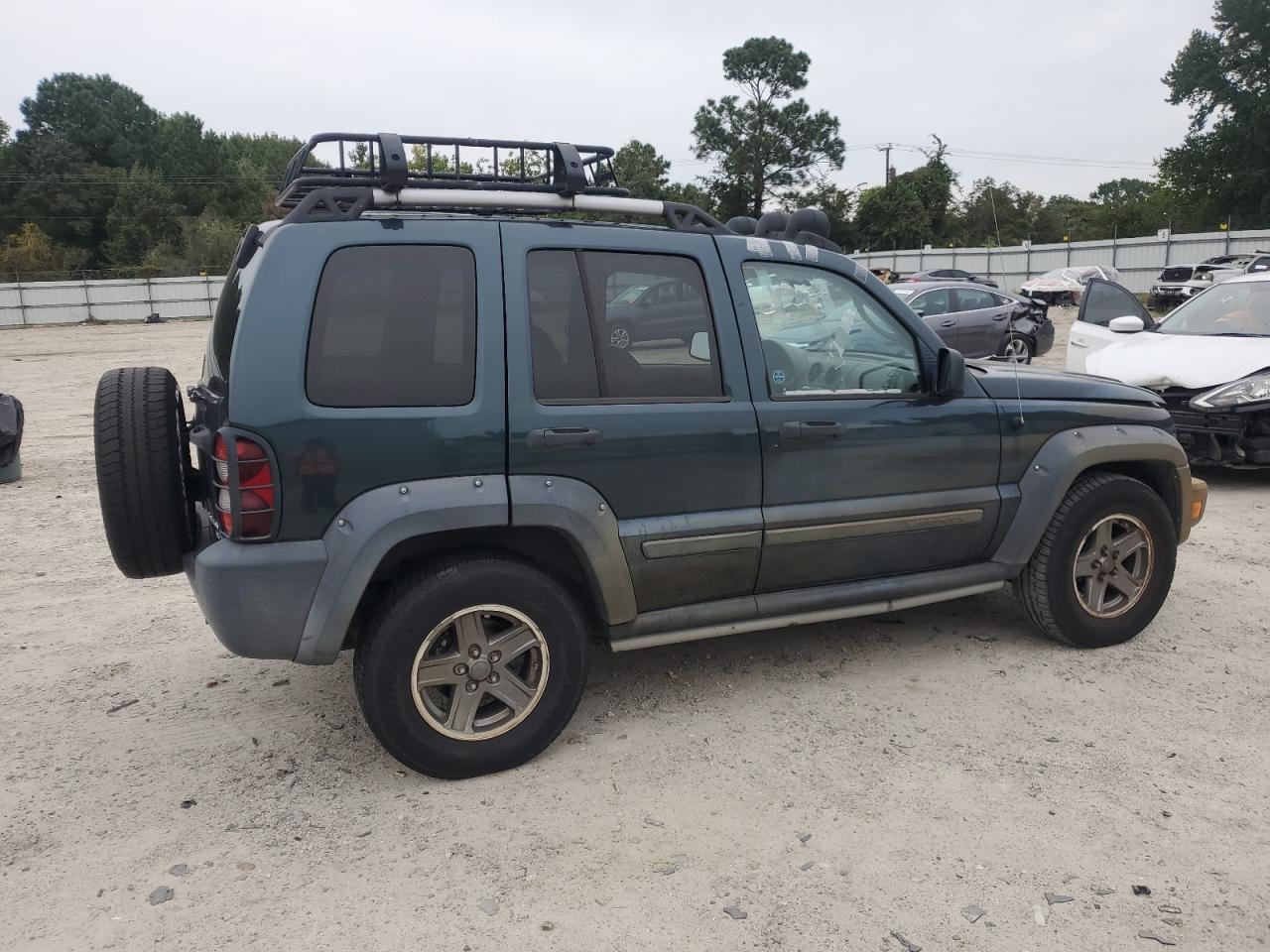 2005 Jeep Liberty - Фото 3