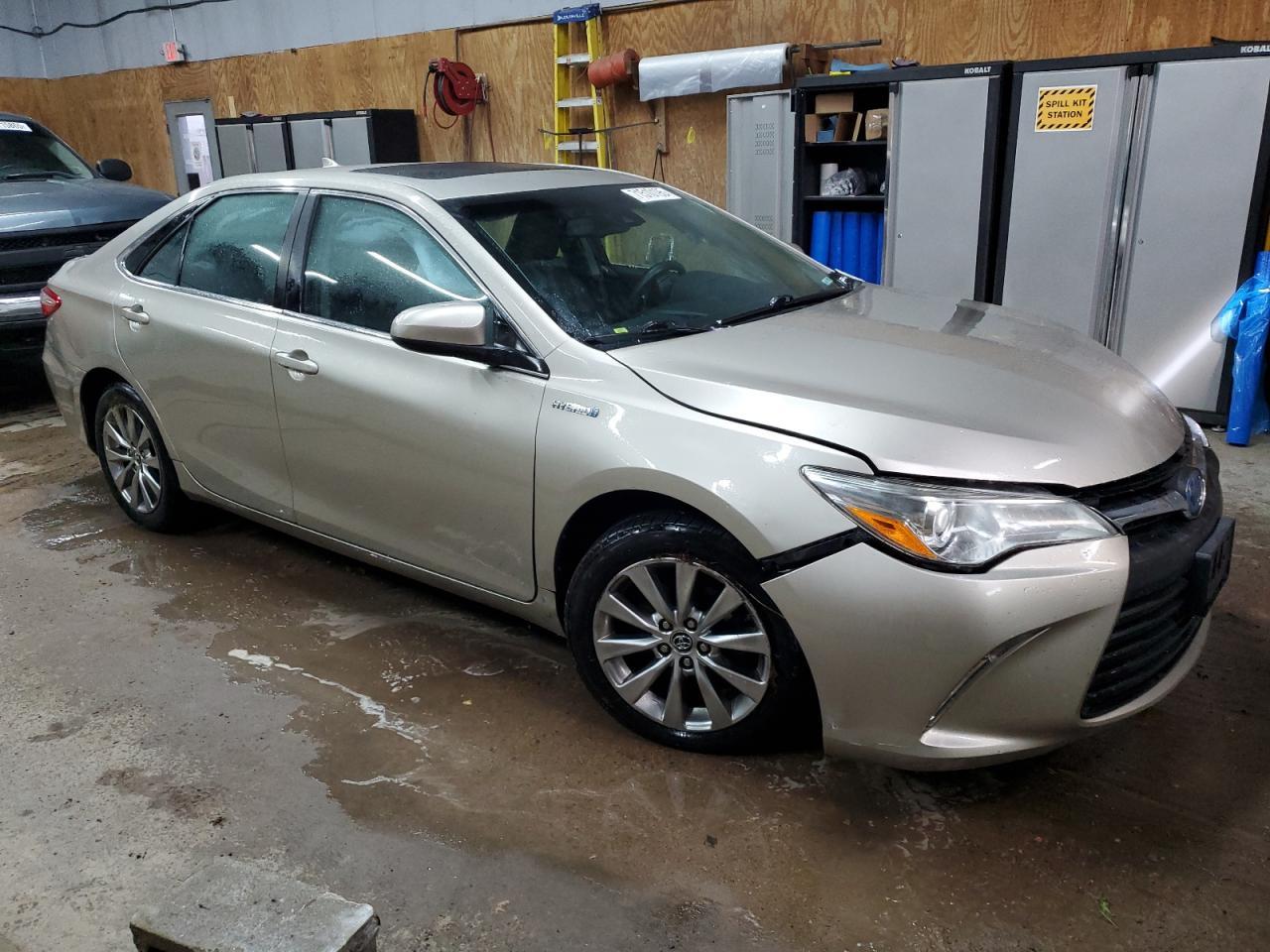 2016 Toyota Camry Hybrid - Фото 4