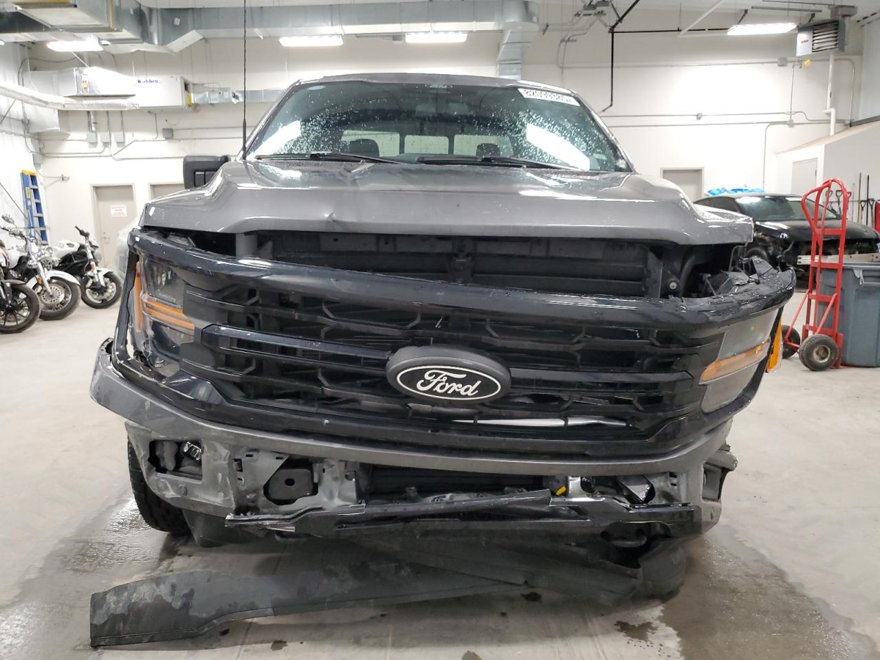 2024 Ford F150 Xlt - Фото 5