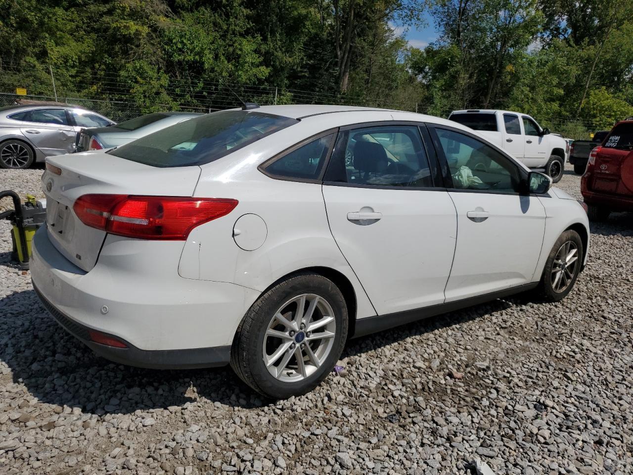 2016 Ford Focus Se - Image 3