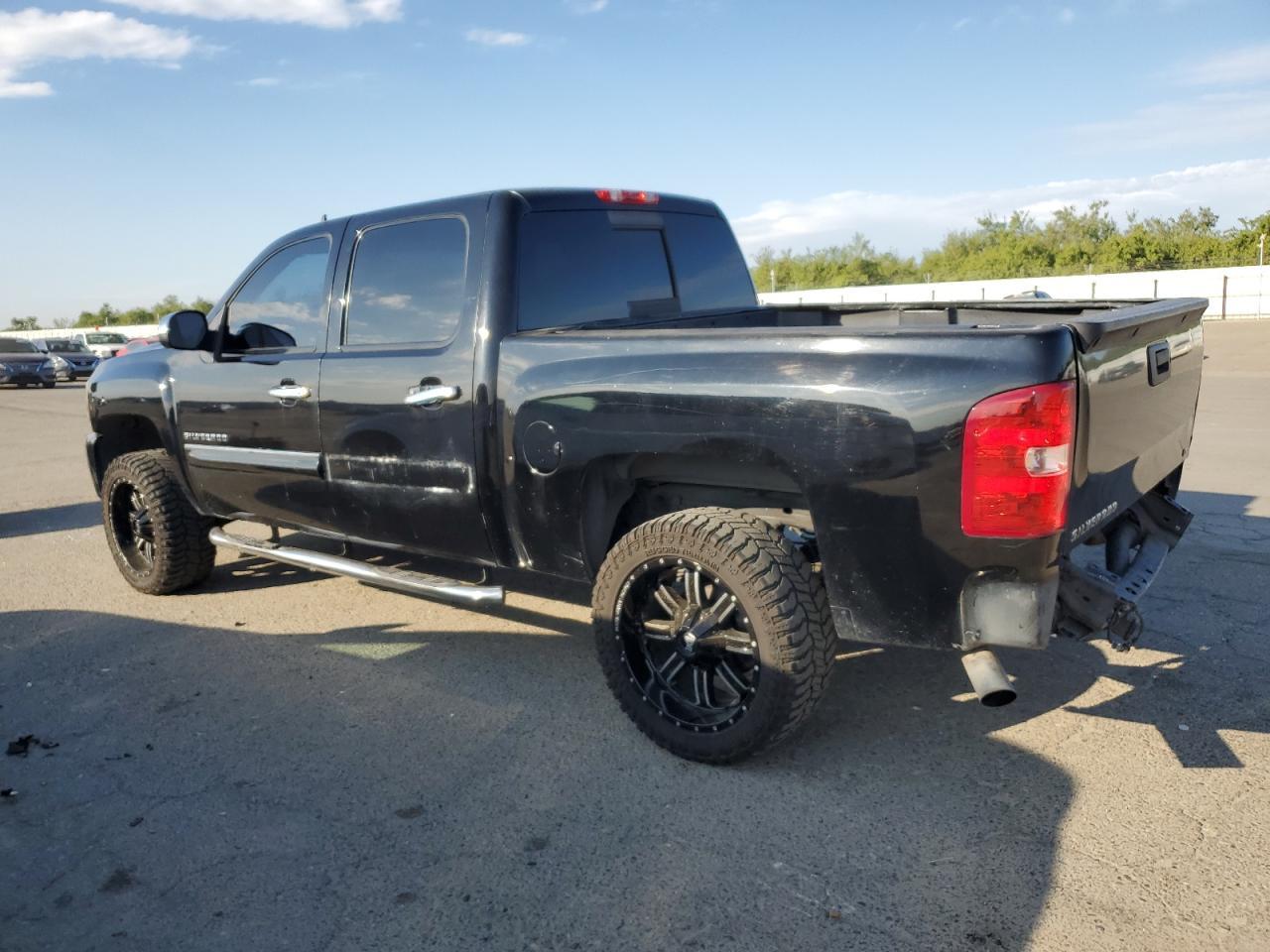 2010 Chevrolet Silverado C1500 Lt - Image 2