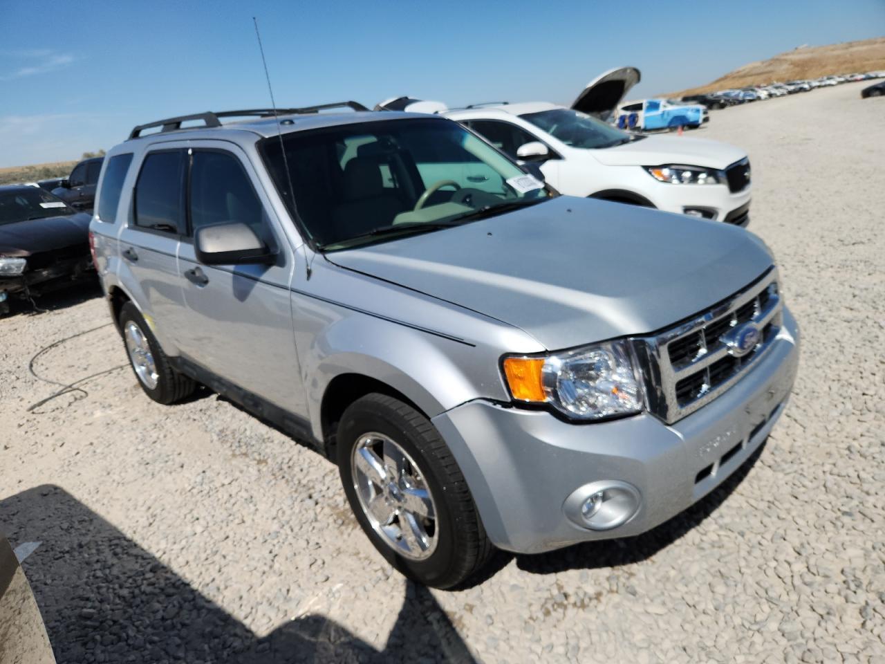 2011 Ford Escape Xlt - Image 4