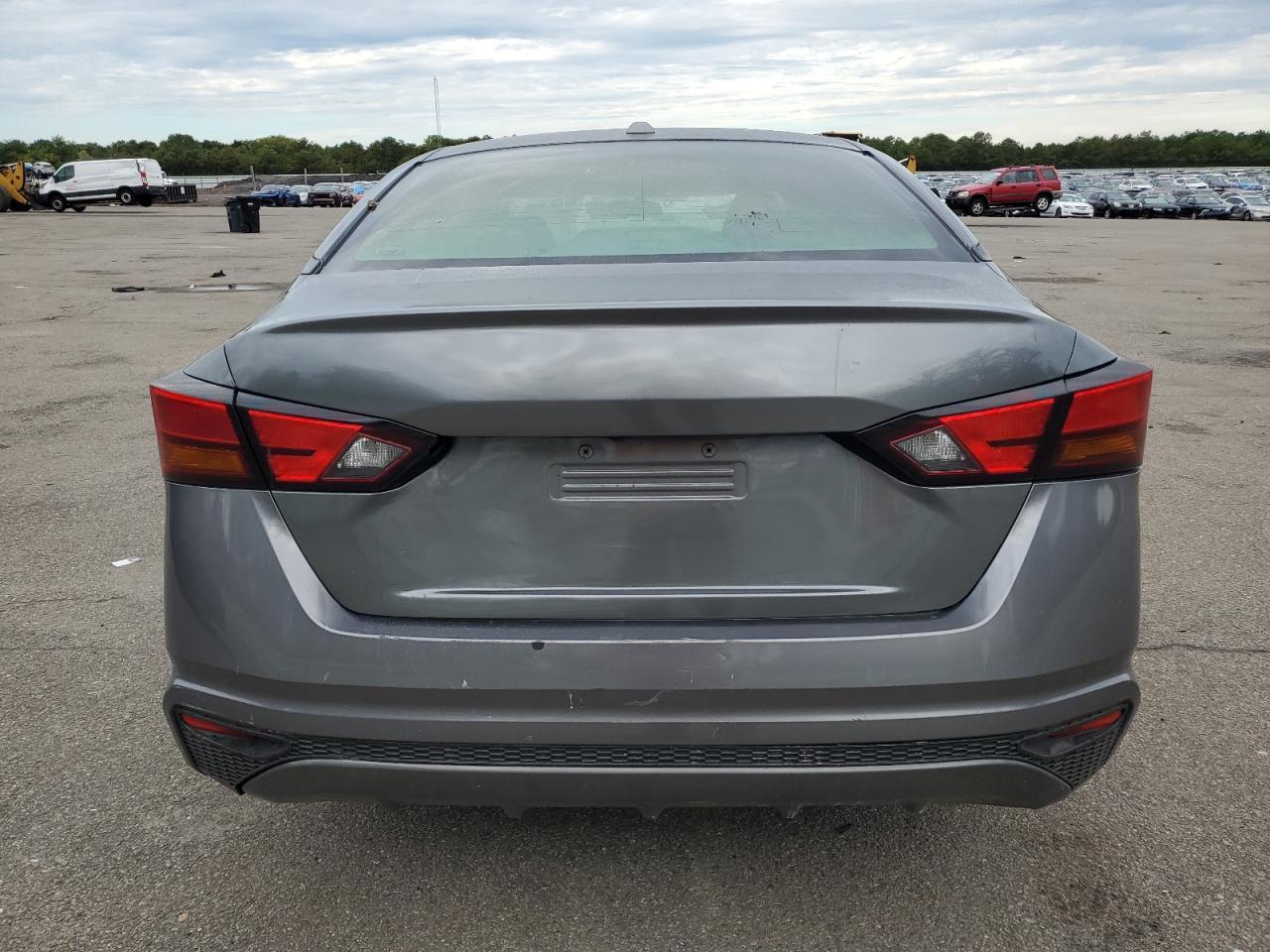 2020 Nissan Altima S - Image 6
