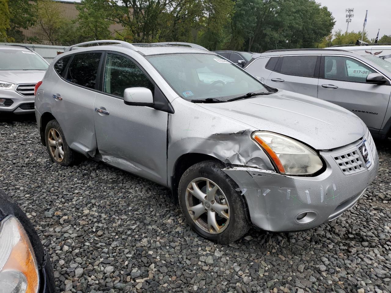 2010 Nissan Rogue S - Image 4