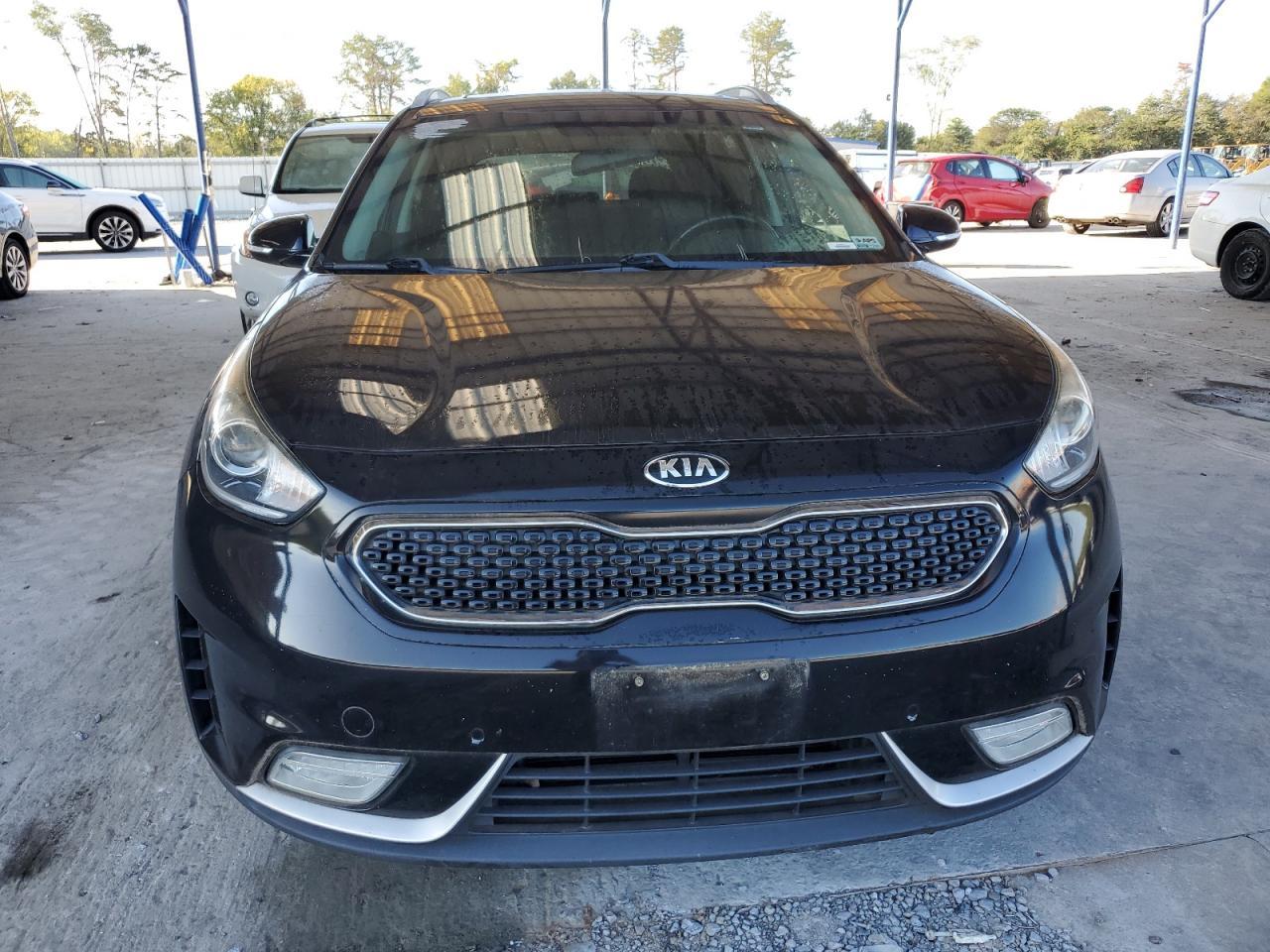 2017 Kia Niro Ex Touring - Фото 5