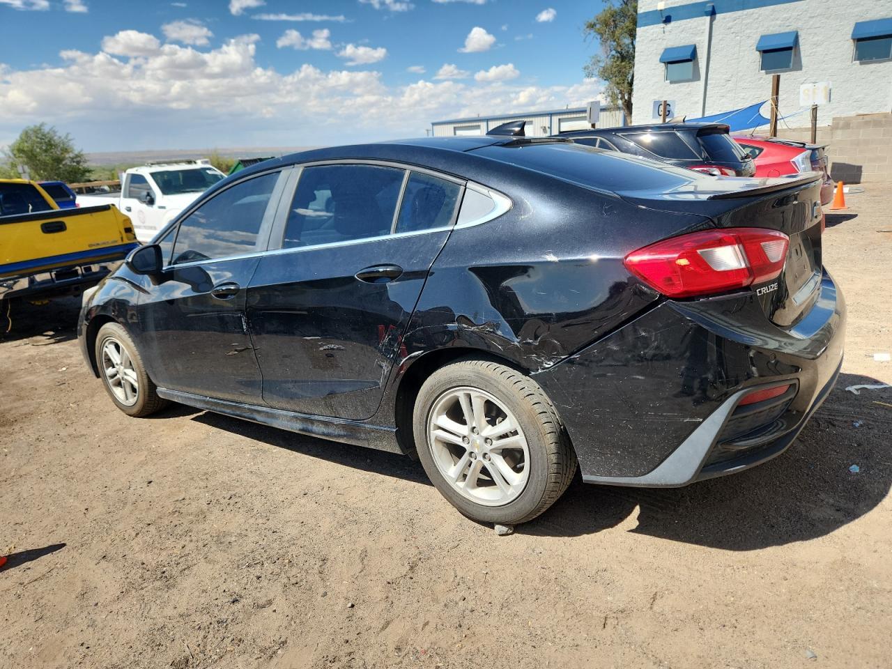 2018 Chevrolet Cruze Lt - Image 2