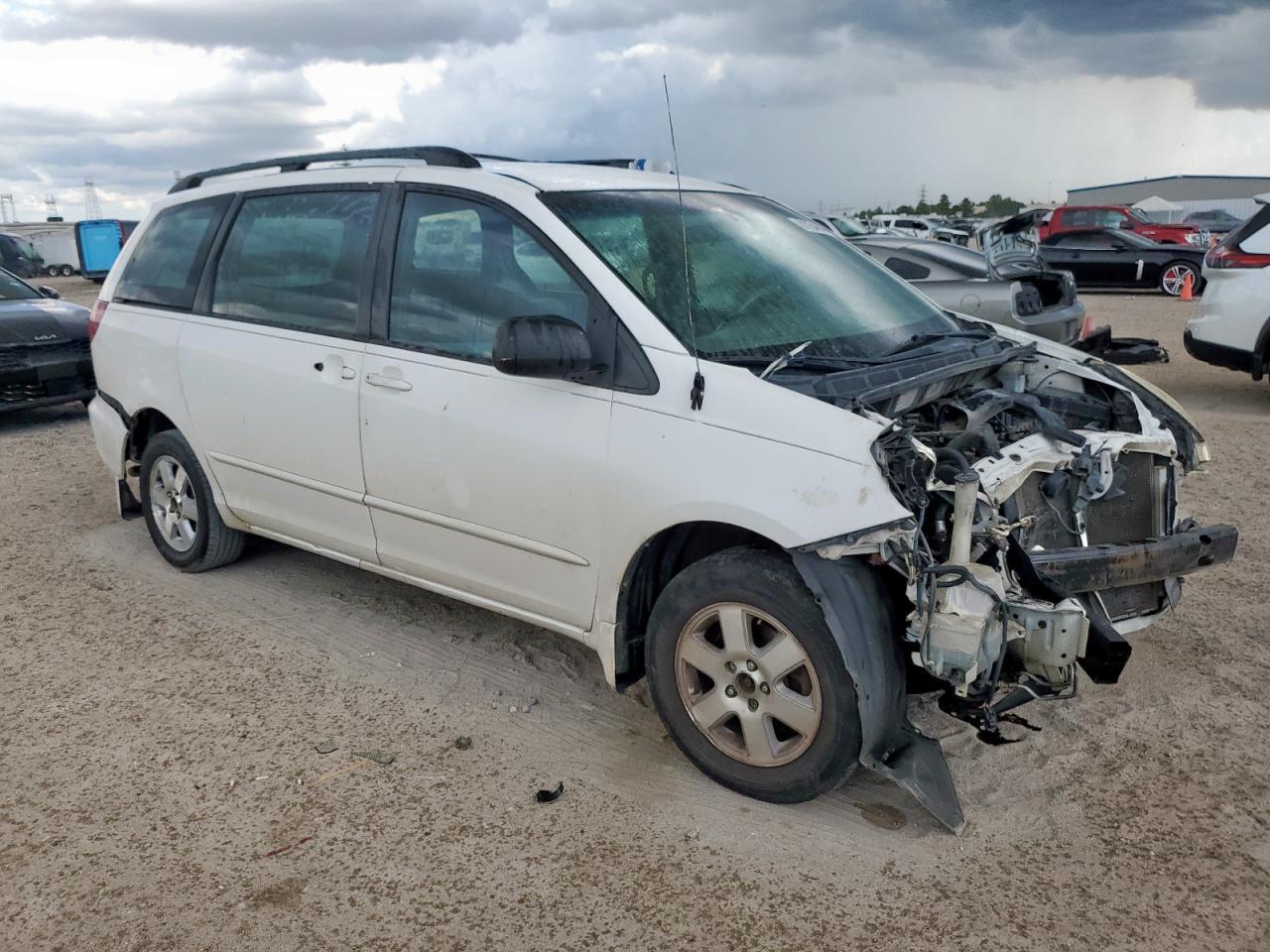 2005 Toyota Sienna Ce - Фото 4