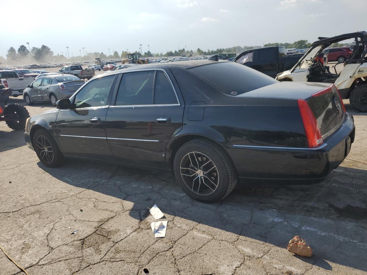 2011 Cadillac Dts Platinum - Фото 2