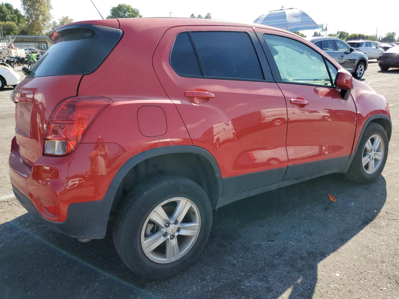 2020 Chevrolet Trax Ls - Фото 3