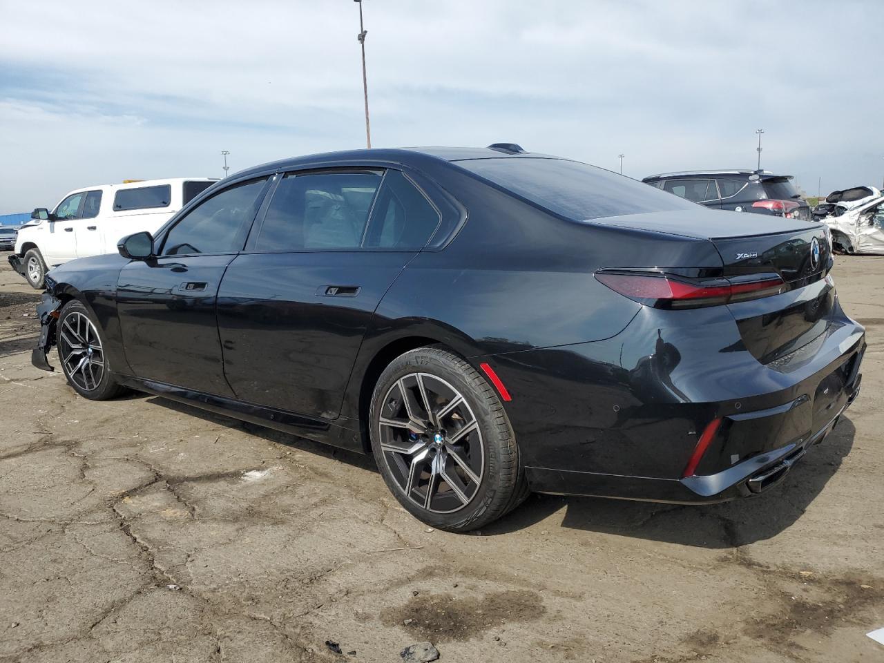 2023 BMW 760 Xi - Image 2