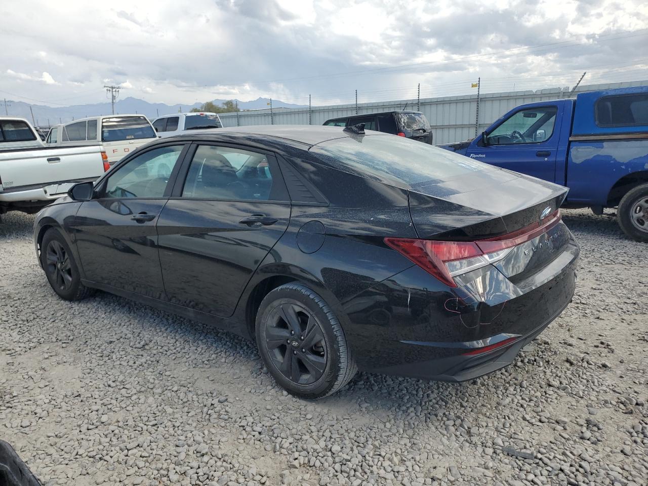 2022 Hyundai Elantra Sel - Фото 2