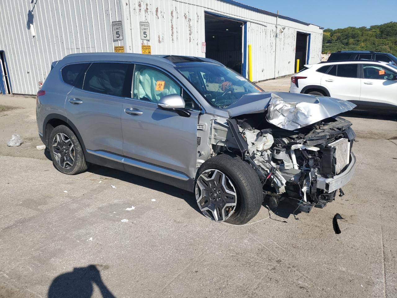 2023 Hyundai Santa Fe Limited - Фото 4